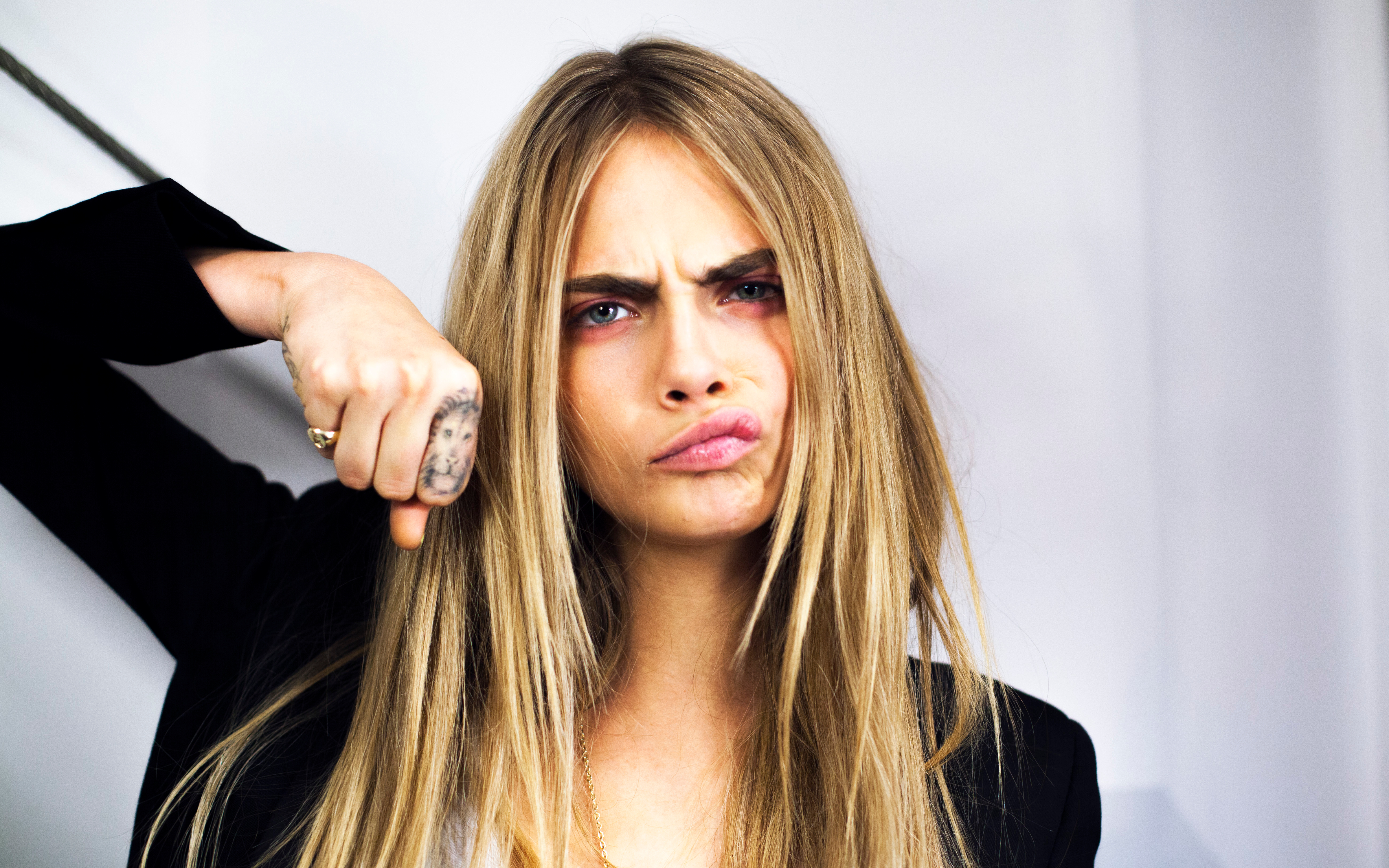 Cara Delevingne with Lion Tattoo HD Wallpaper