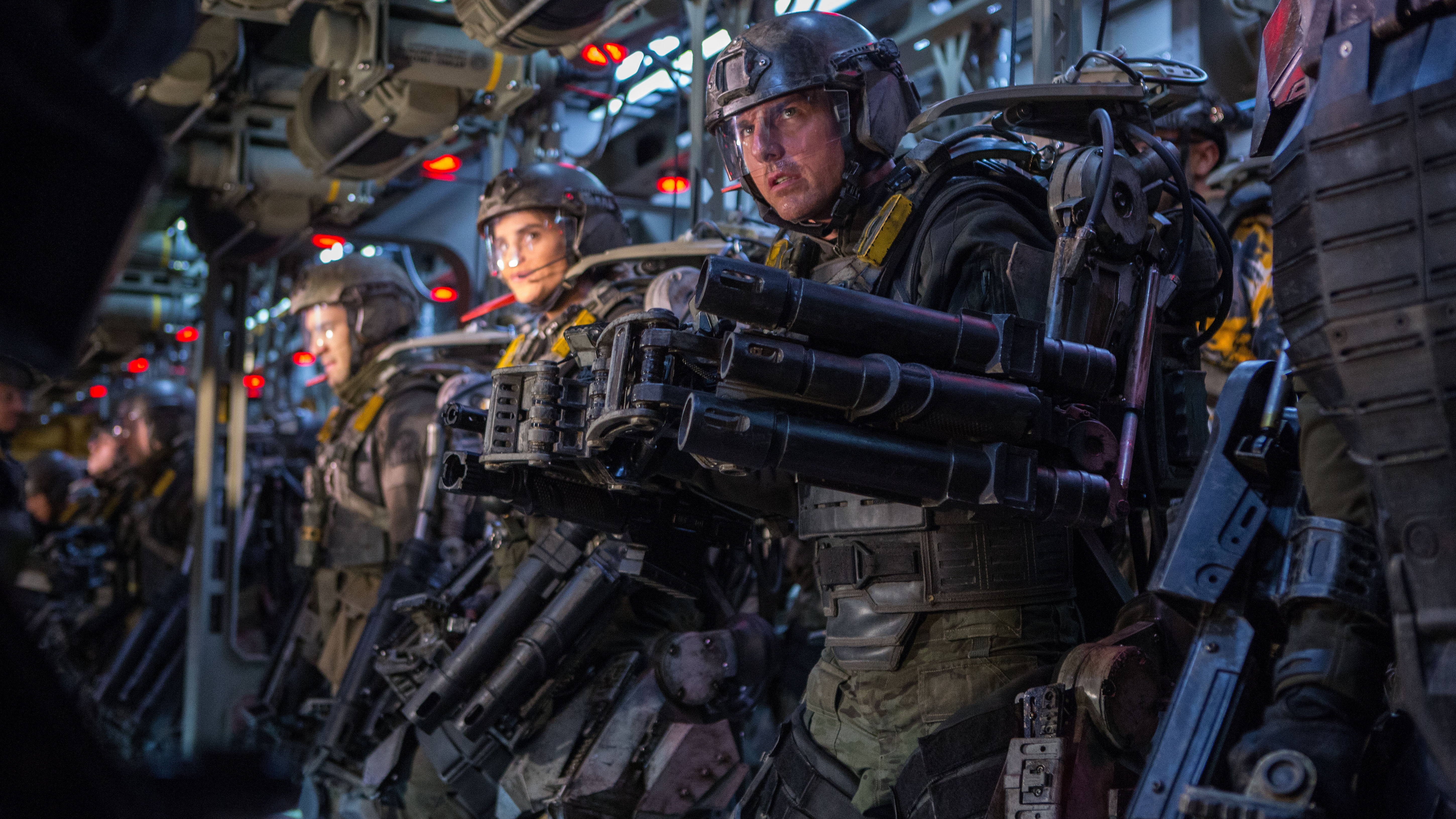 Tom Cruise in Edge of Tomorrow HD Wallpaper