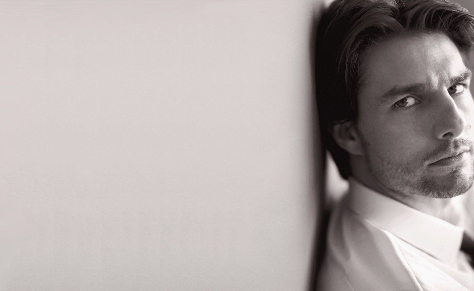 Tom Cruise HD Wallpaper