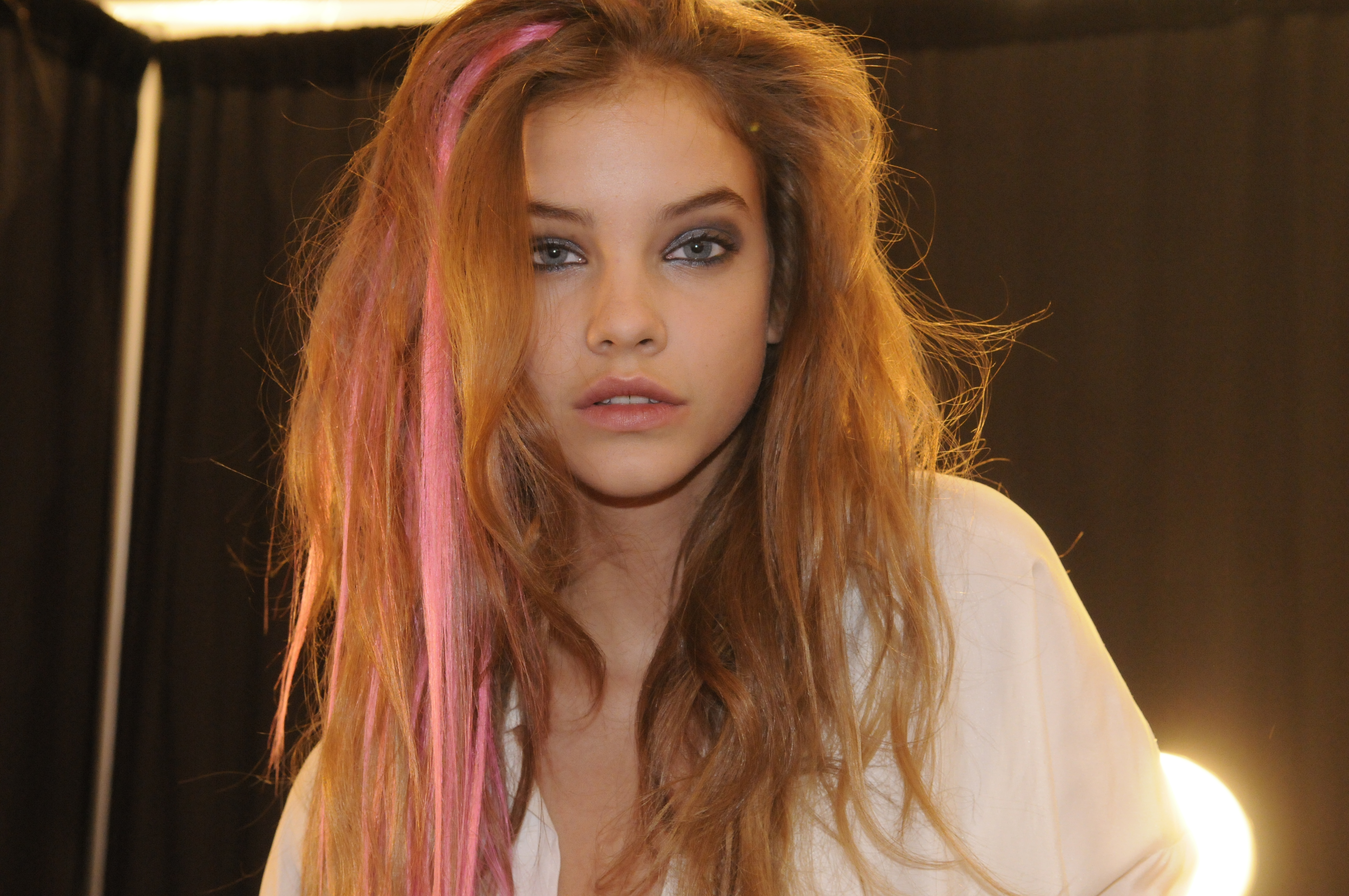 Barbara Palvin with pink hair streaks HD Wallpaper