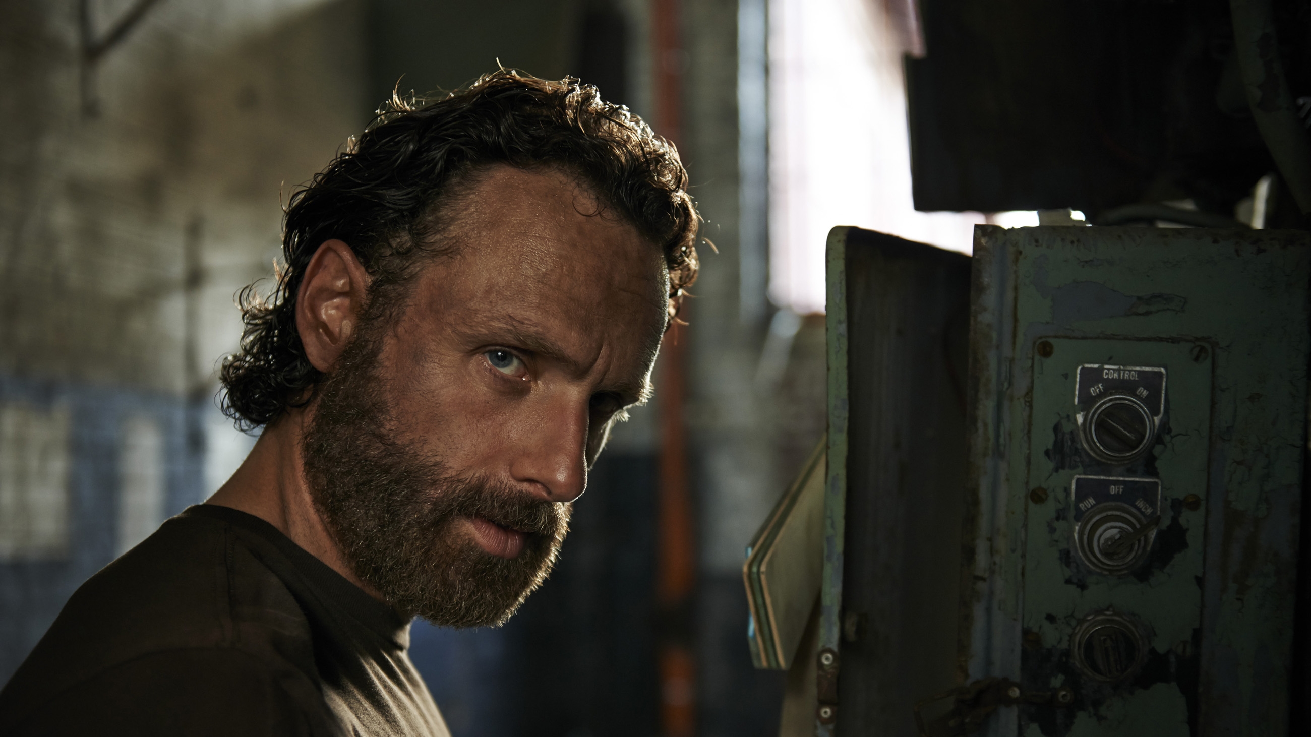 Andrew Lincoln in The Walking Dead HD Wallpaper