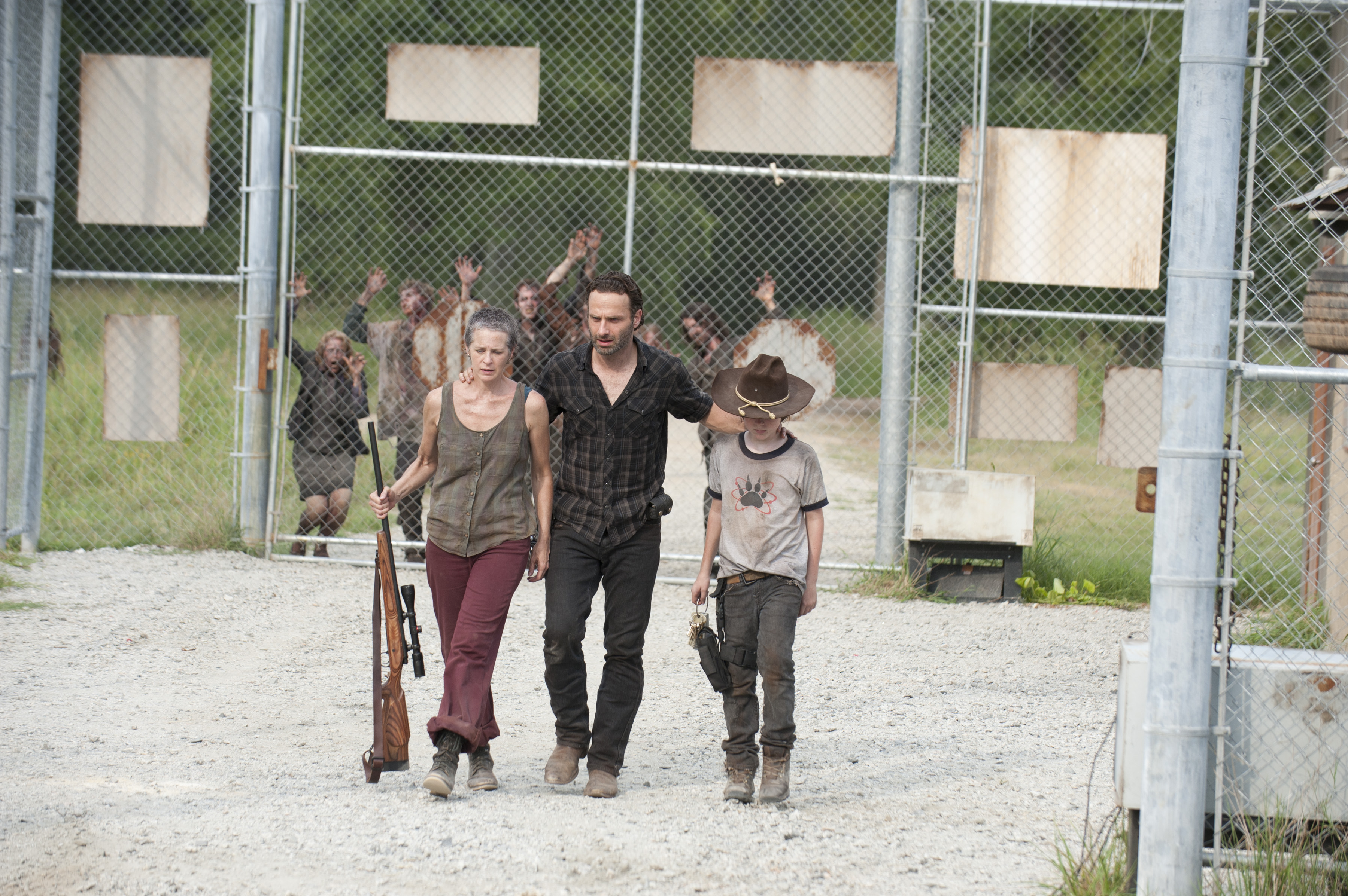 Rick Grimes and Carol Peletier with Carl Grimes from The Walking Dead HD Wallpaper