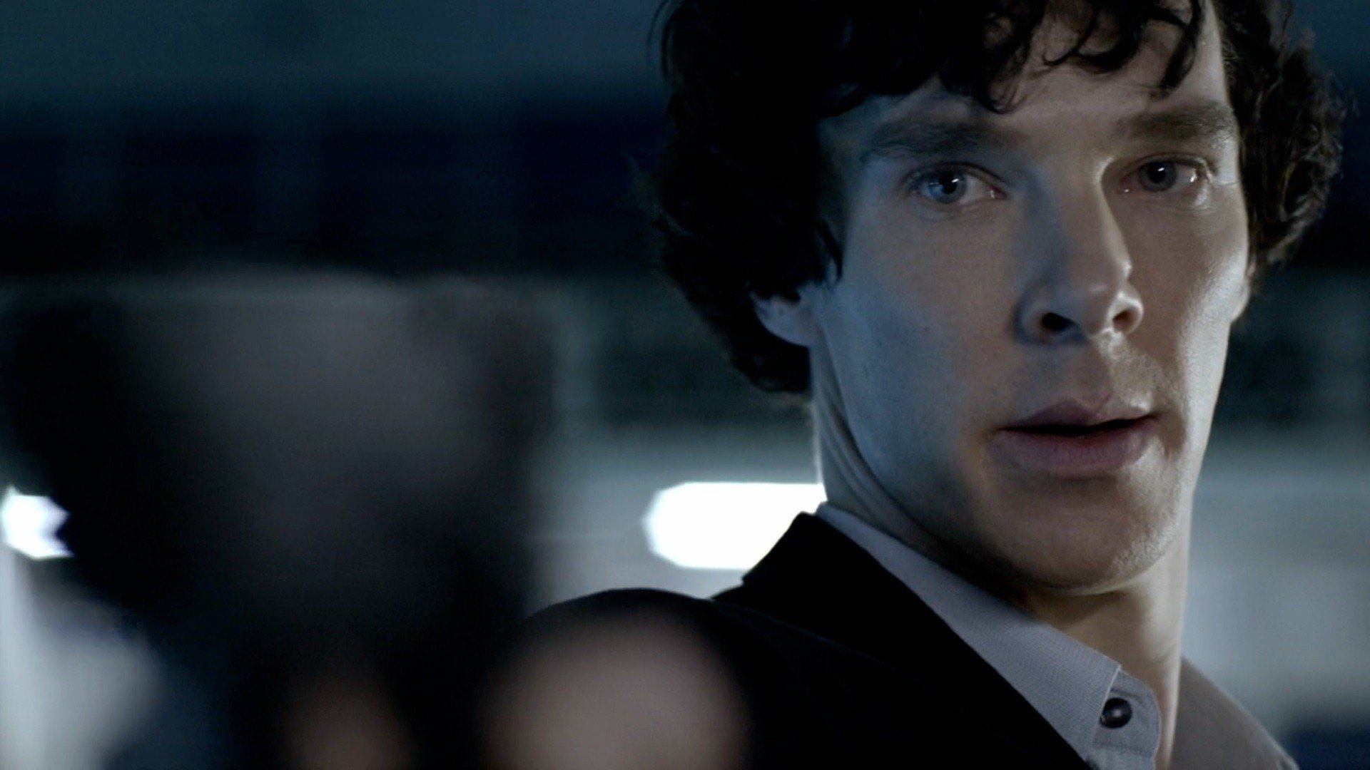 Benedict Cumberbatch in Sherlock HD Wallpaper