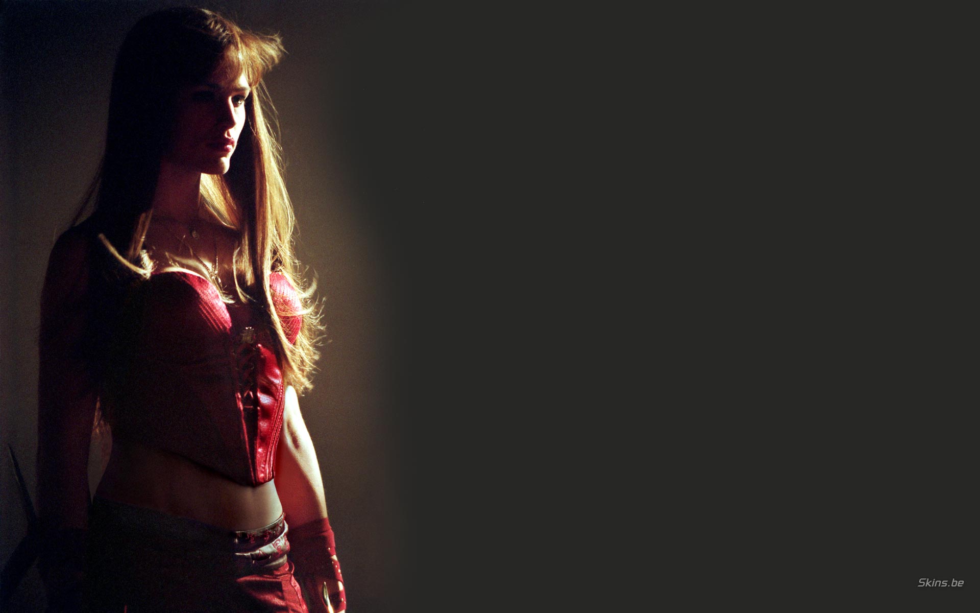 Jennifer Garner in red outfit HD Wallpaper