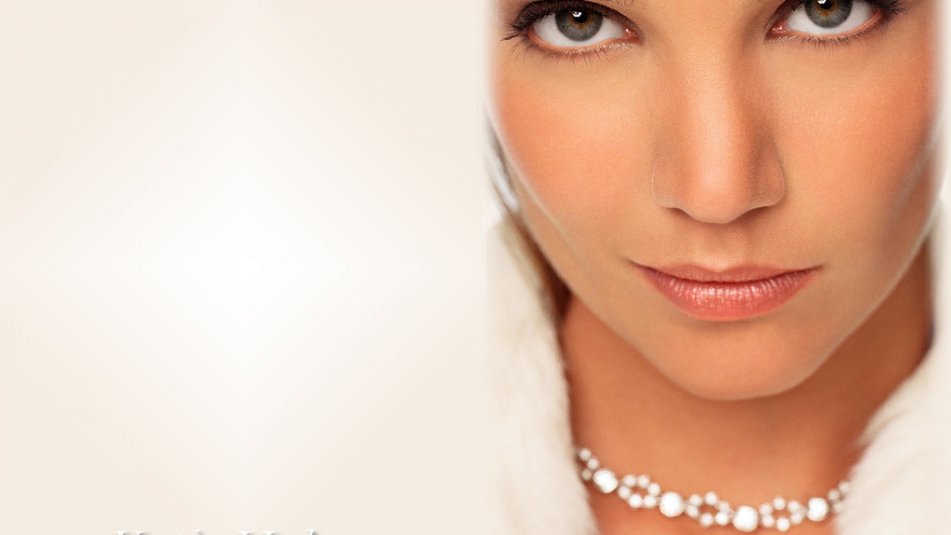 Katie Holmes HD Wallpaper