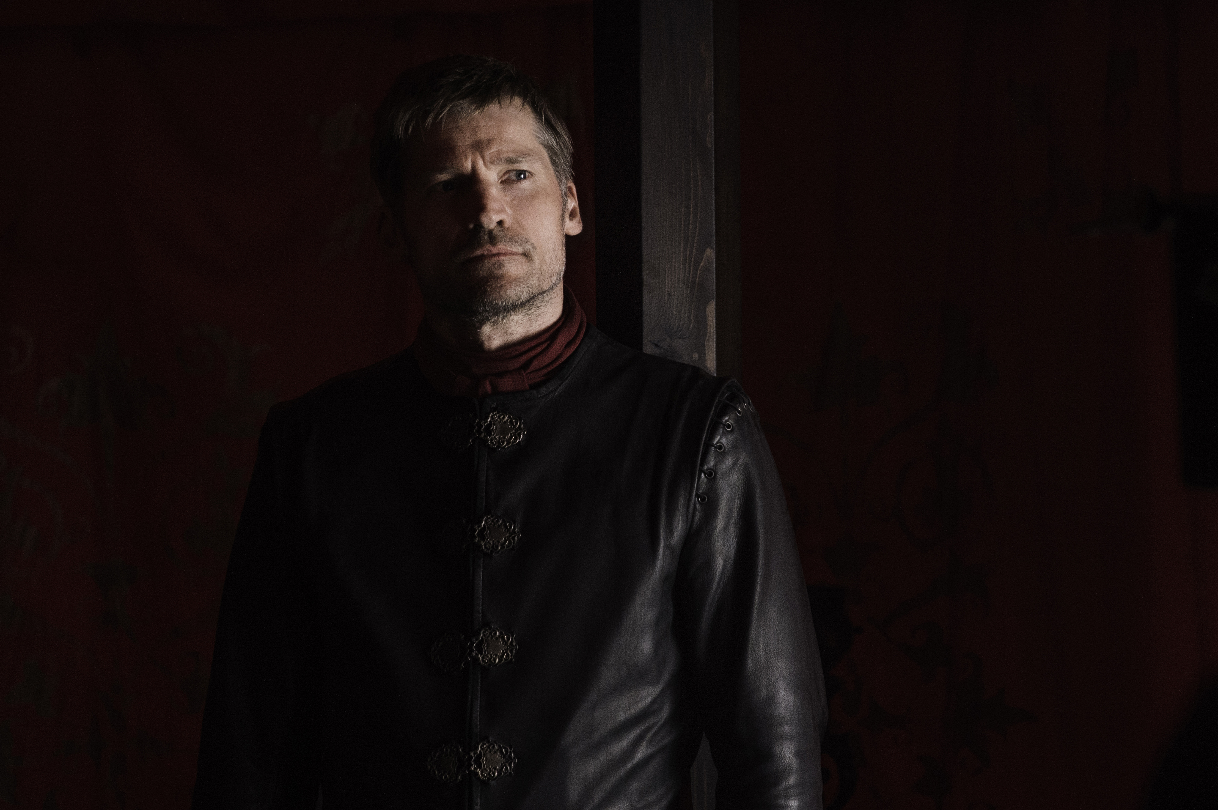 Nikolaj Coster-Waldau in costume HD Wallpaper