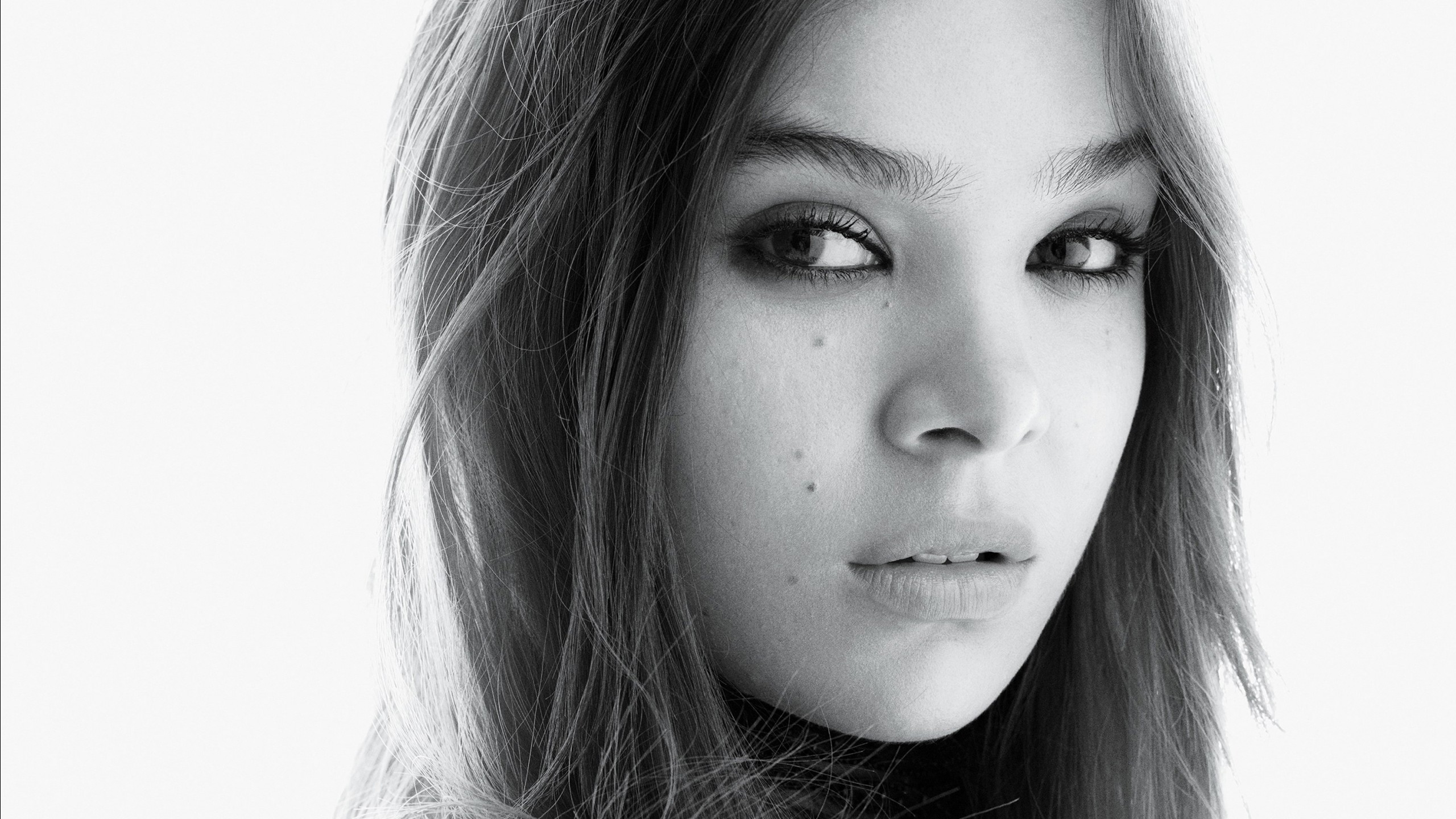 Hailee Steinfeld HD Wallpaper