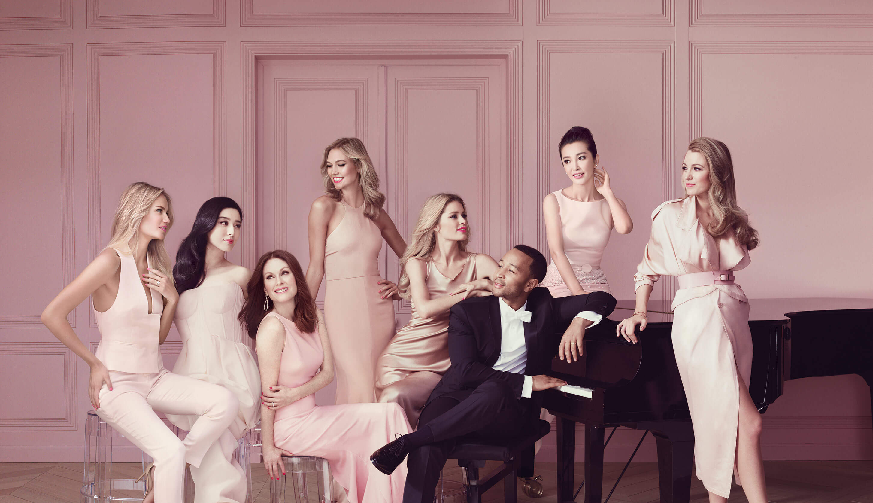 Group of women and John Legend posing HD Wallpaper