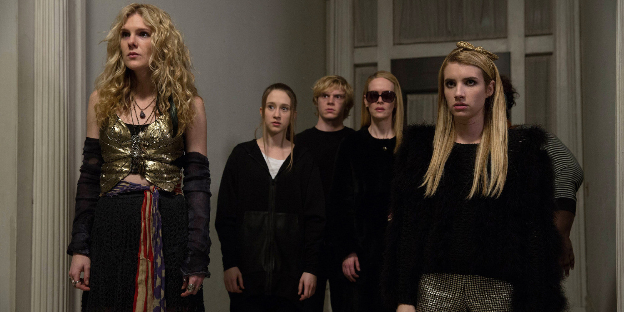 Emma Roberts and group from American Horror Story HD Wallpaper
