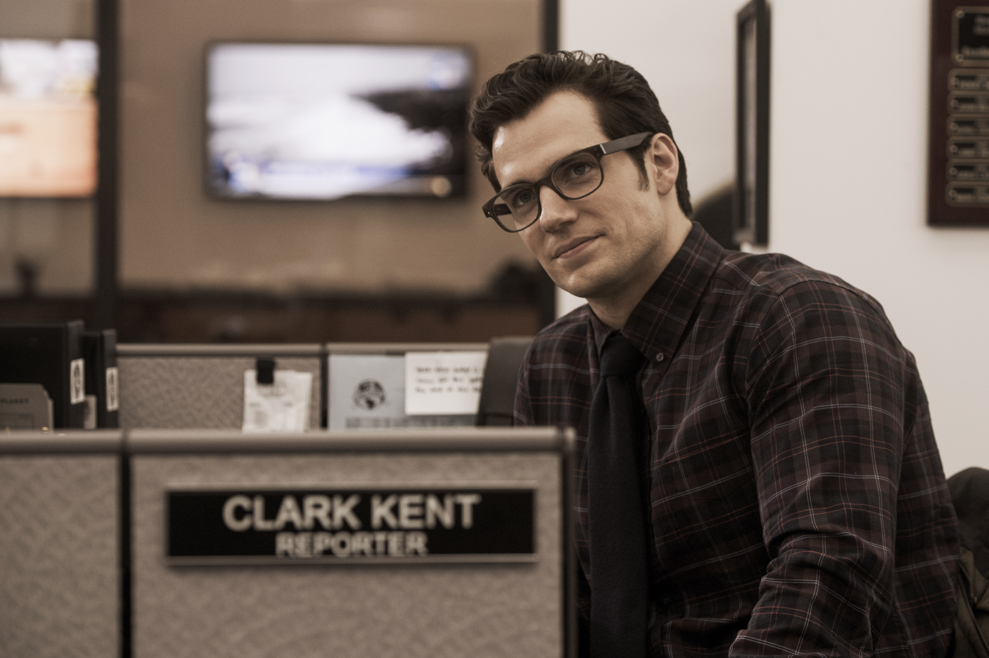 Henry Cavill as Clark Kent HD Wallpaper