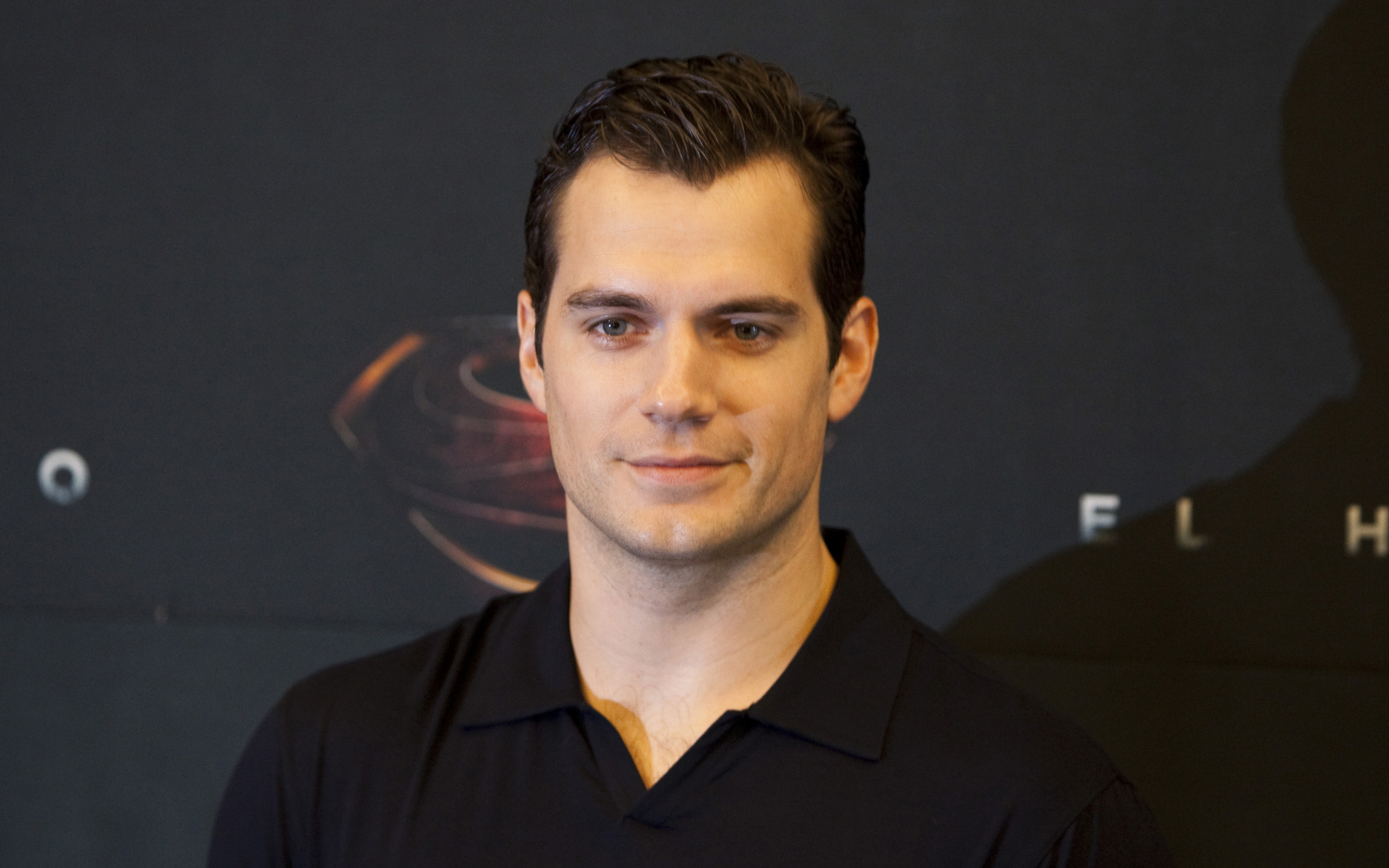 Henry Cavill HD Wallpaper