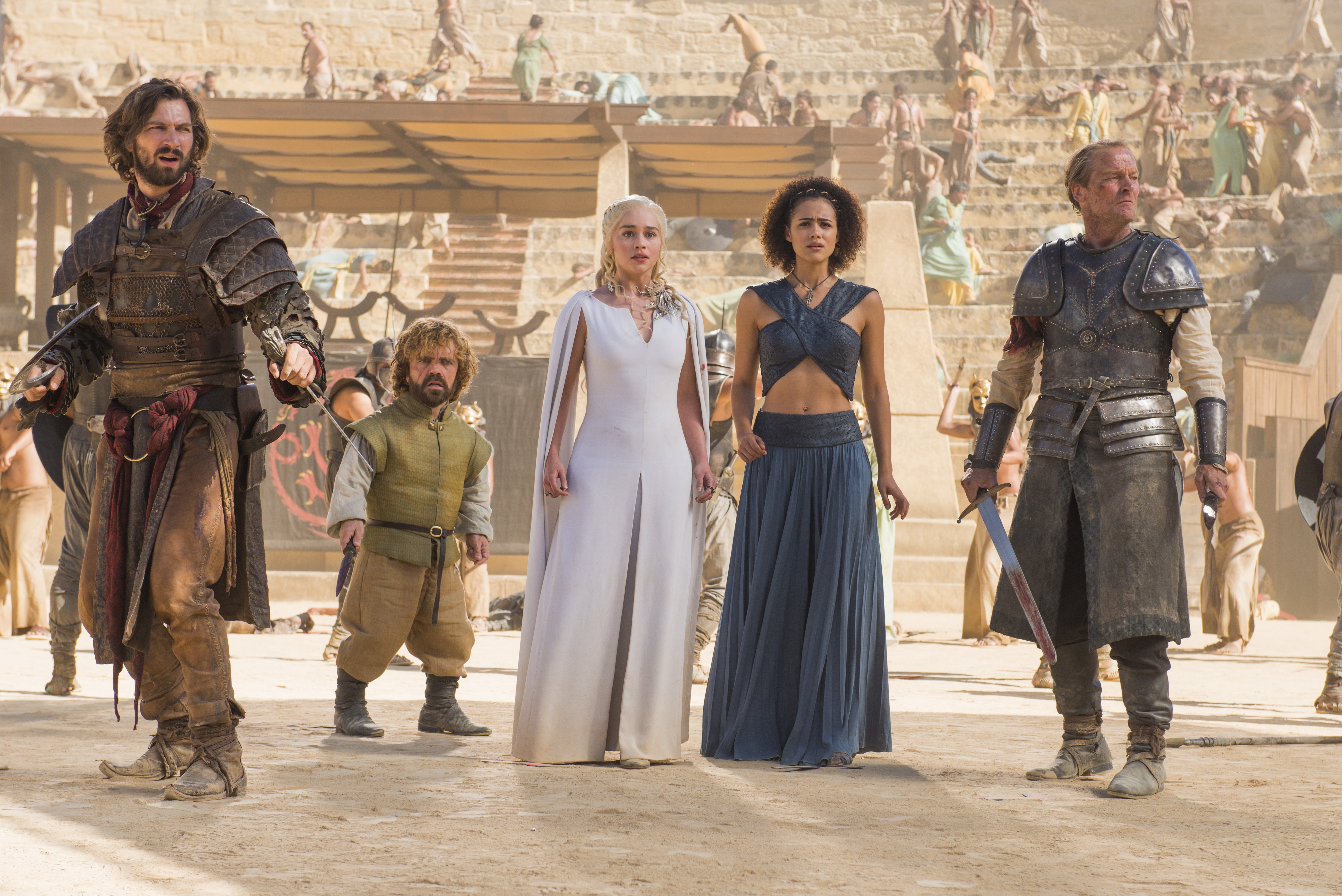 Daenerys Targaryen and companions in Meereen HD Wallpaper