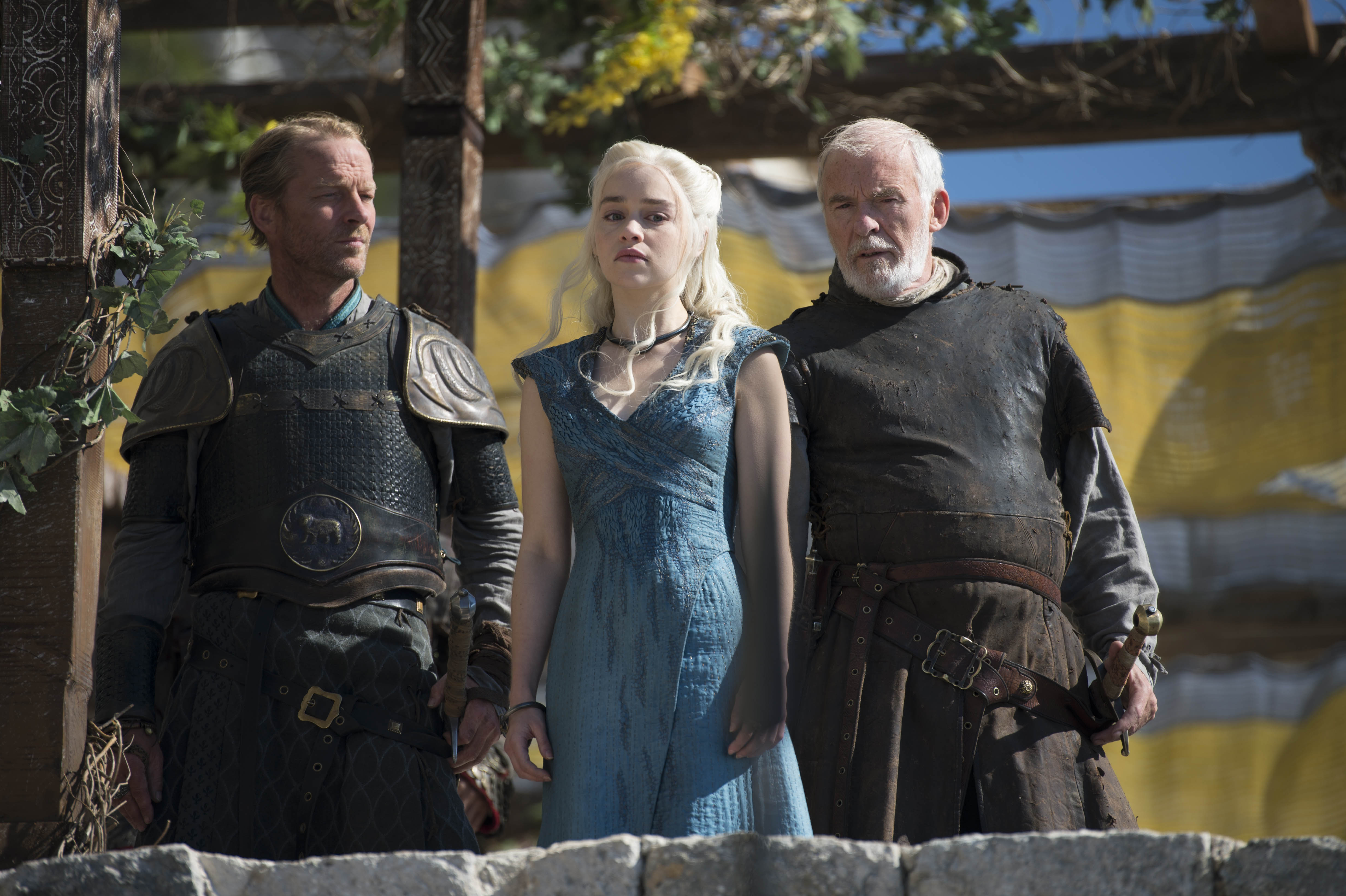 Iain Glen with Daenerys Targaryen and Jorah Mormont HD Wallpaper