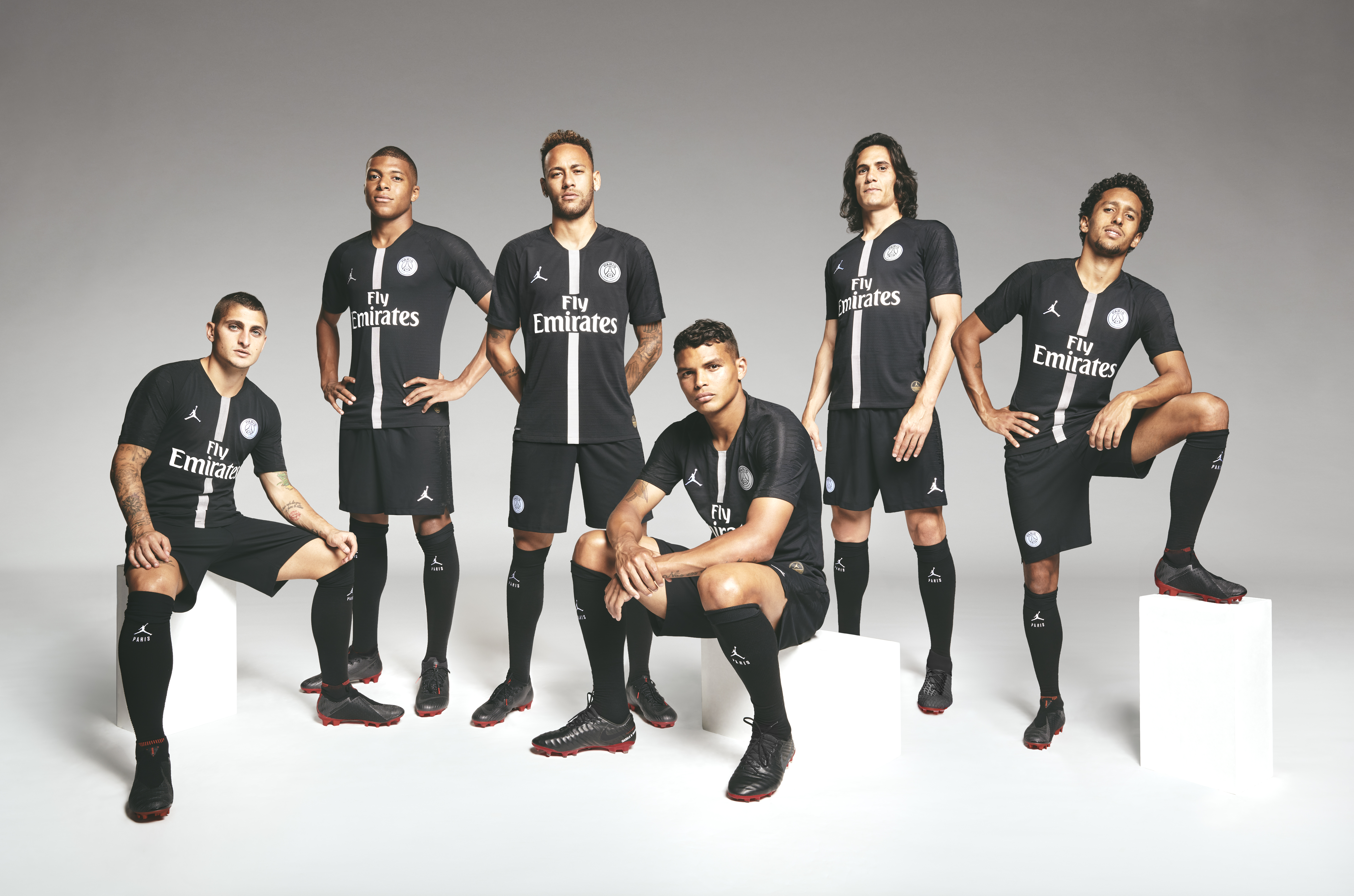 Paris Saint-Germain football team players HD Wallpaper