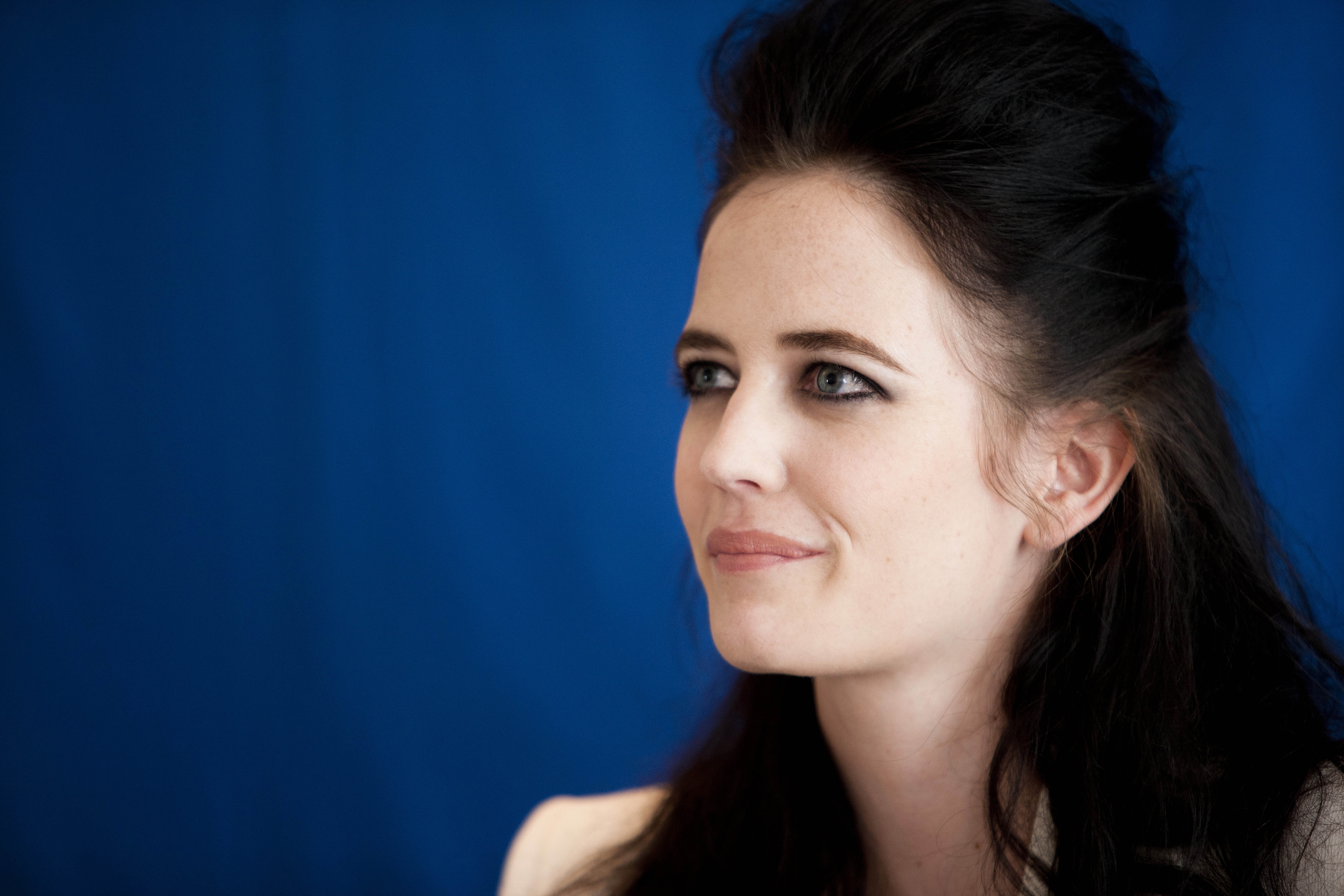 Eva Green HD Wallpaper