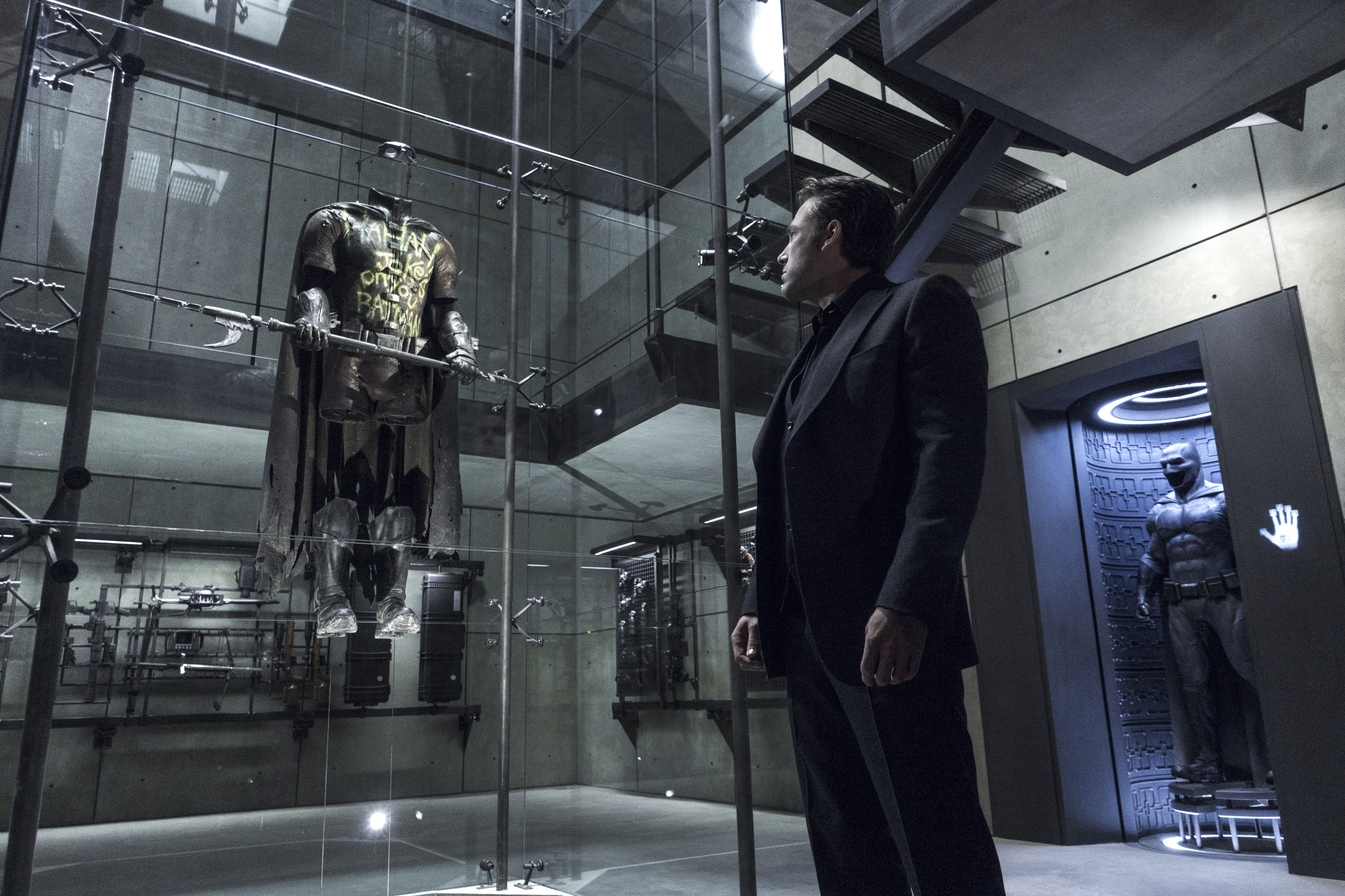 Bruce Wayne and Robin's suit from Batman v Superman HD Wallpaper