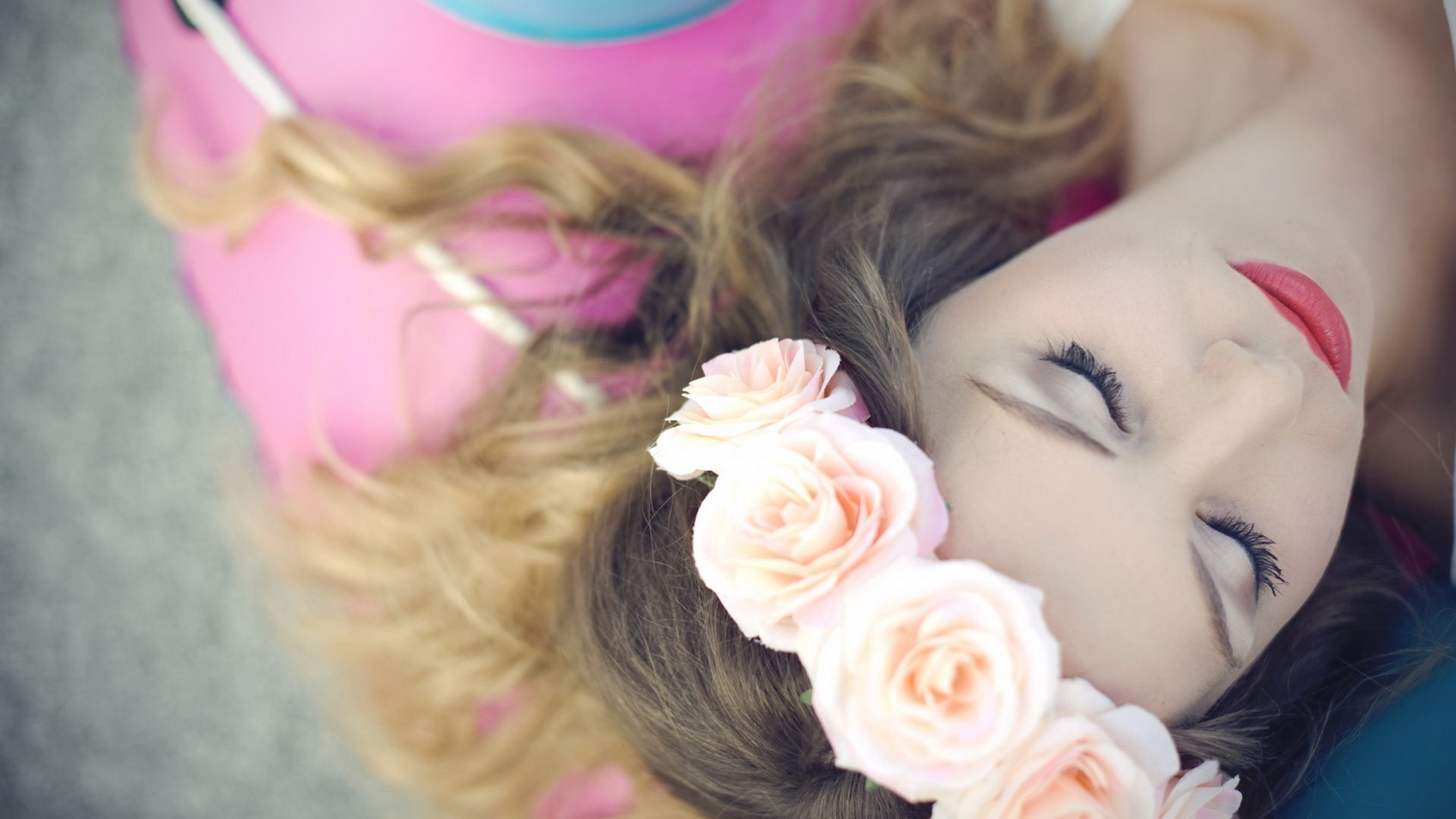 Woman with flower crown lying down HD Wallpaper