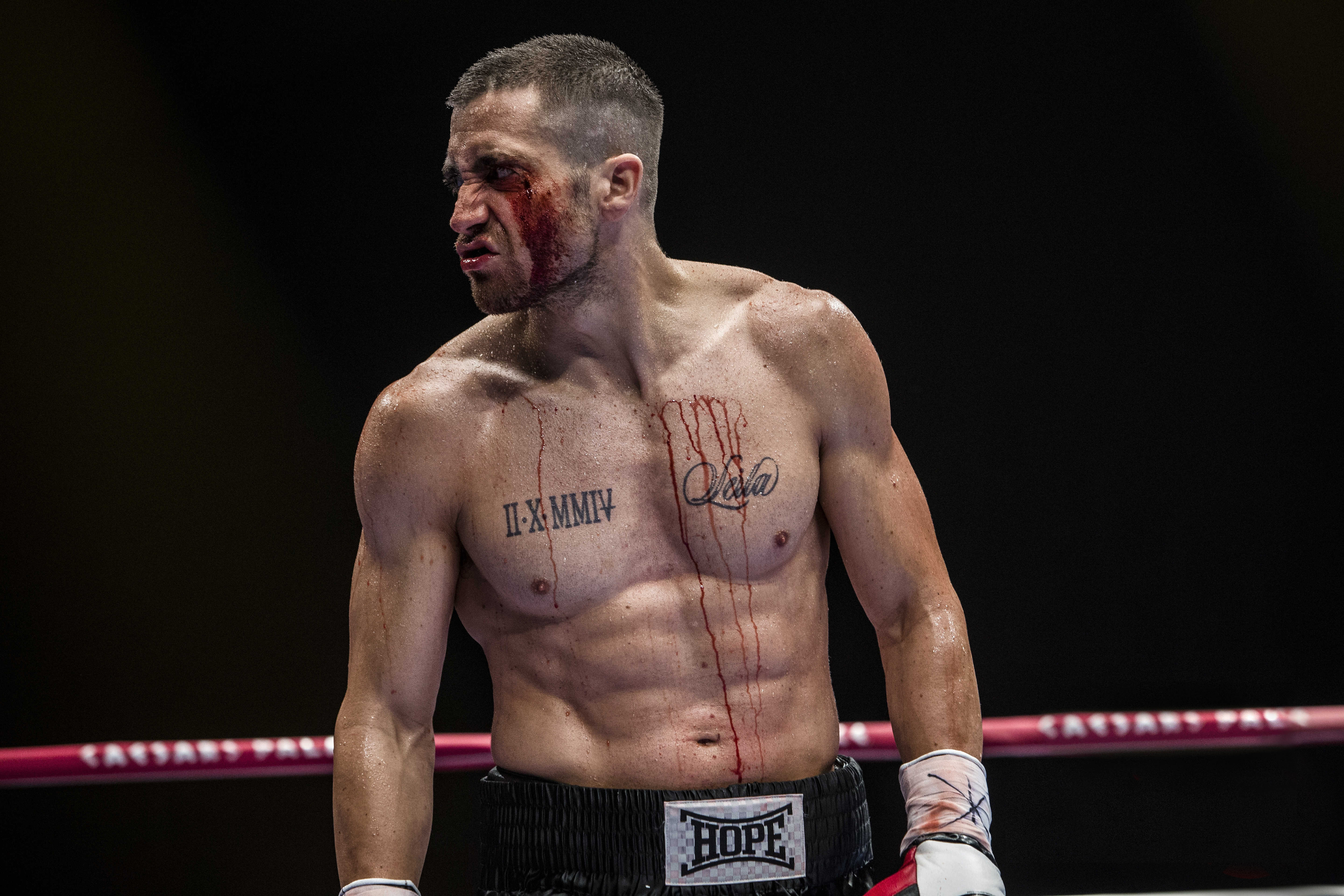 Jake Gyllenhaal in boxing ring HD Wallpaper
