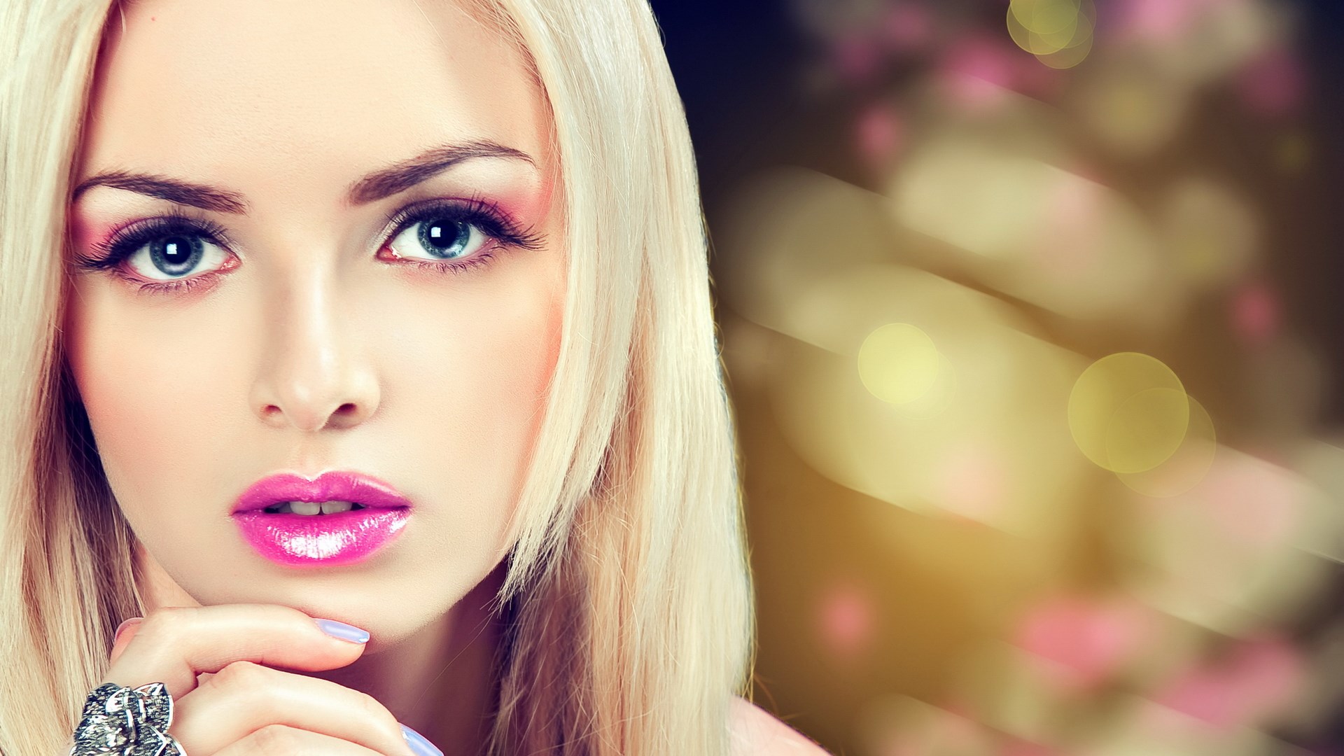 Woman with blonde hair and pink lipstick HD Wallpaper