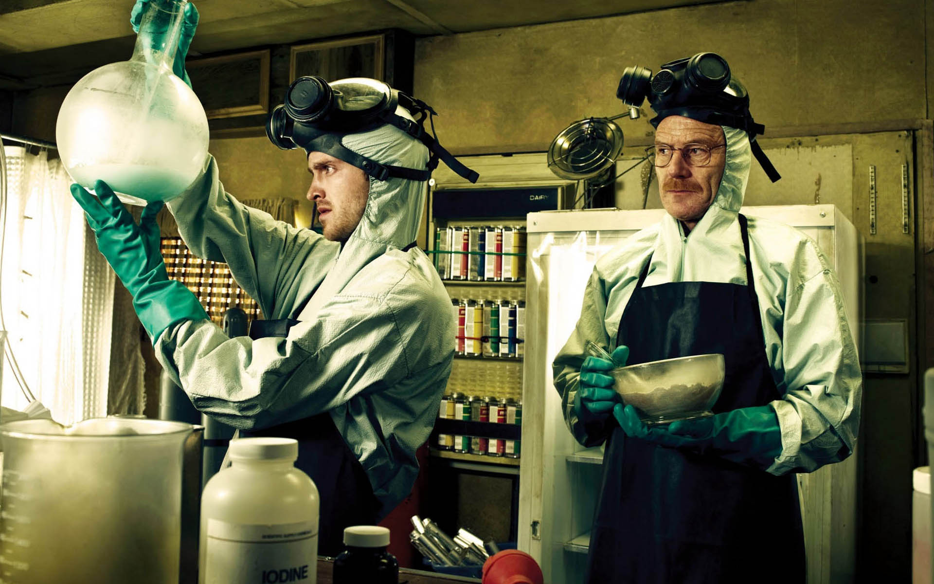 Aaron Paul and Bryan Cranston in a lab HD Wallpaper