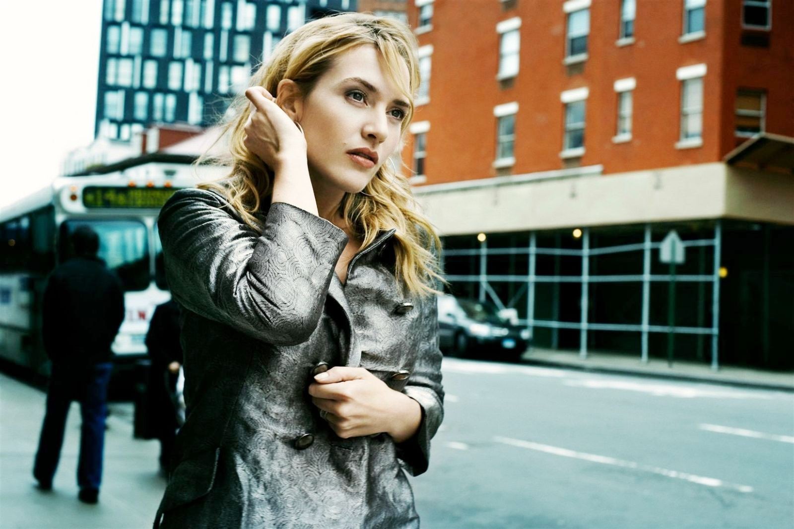 Kate Winslet on a City Street HD Wallpaper