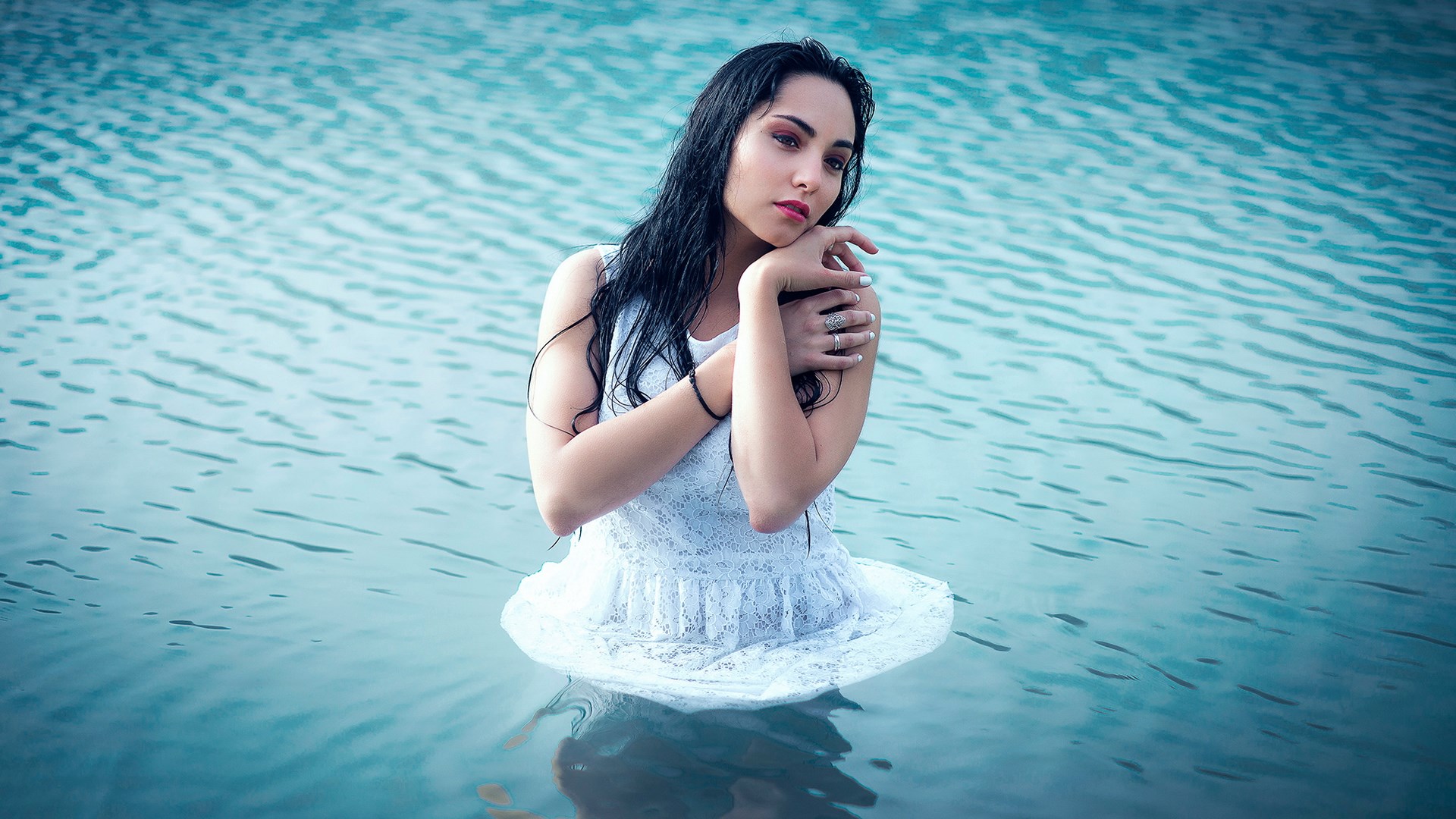 Woman in white dress standing in water HD Wallpaper