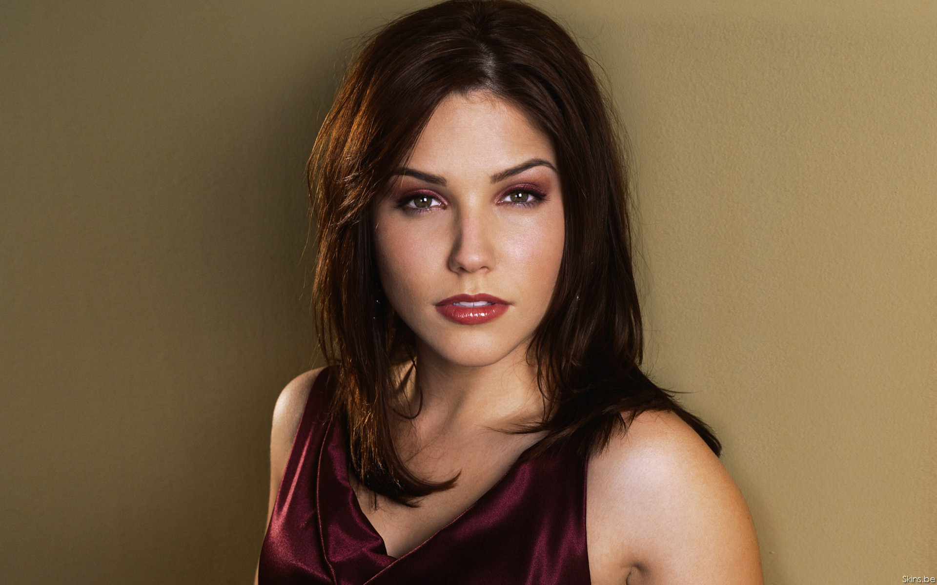 Sophia Bush HD Wallpaper