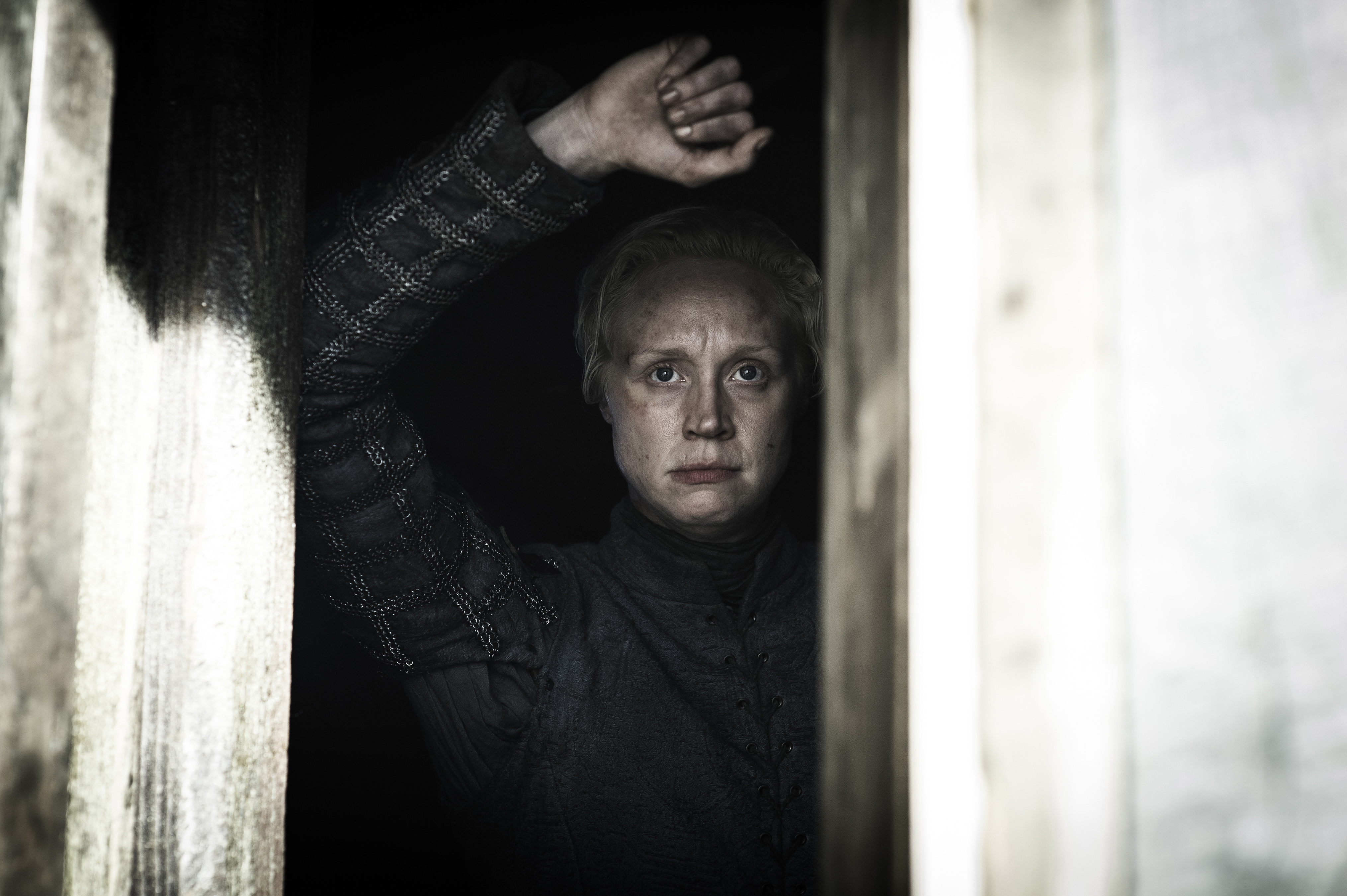 Gwendoline Christie in Game of Thrones HD Wallpaper