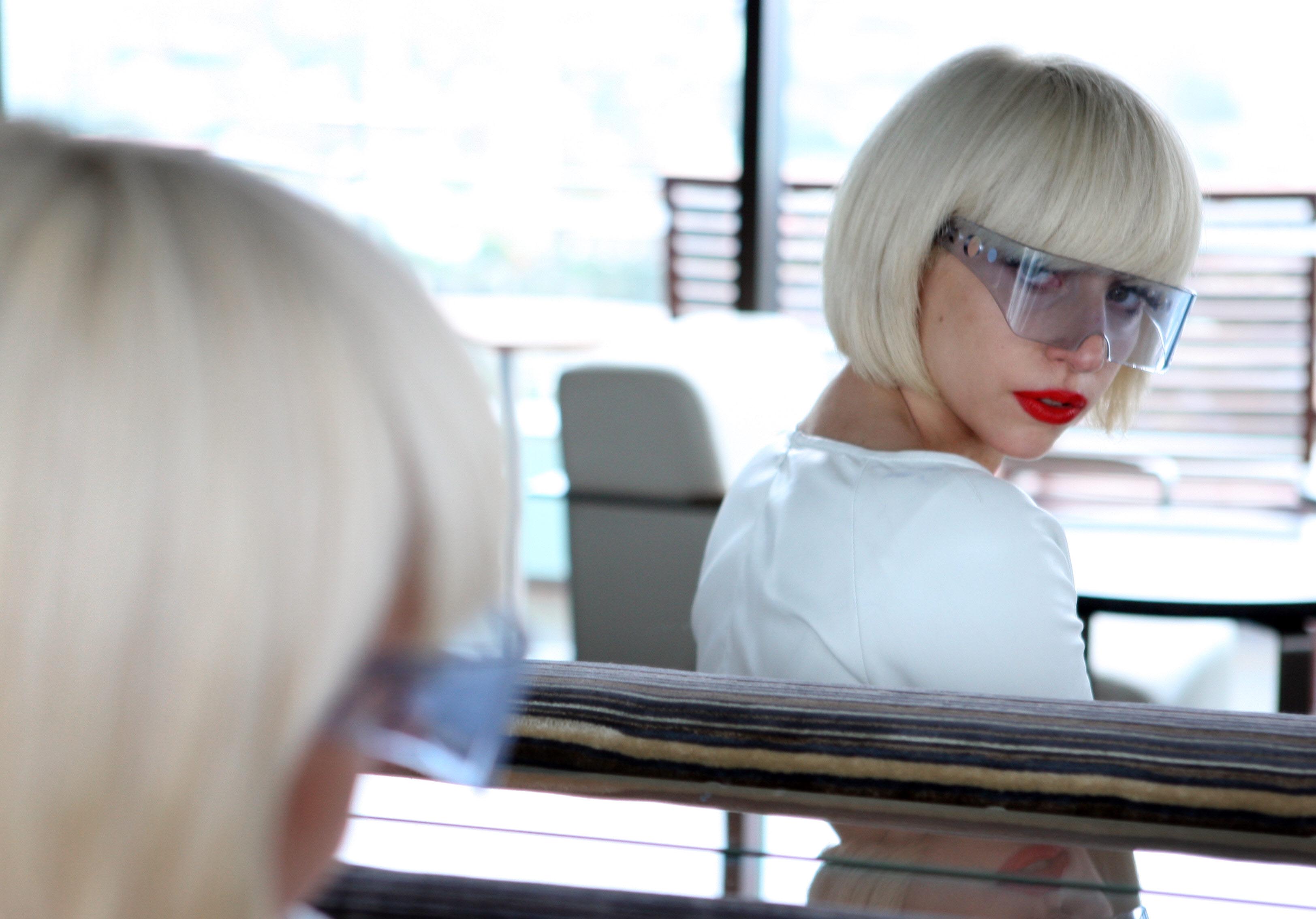 Lady Gaga HD Wallpaper