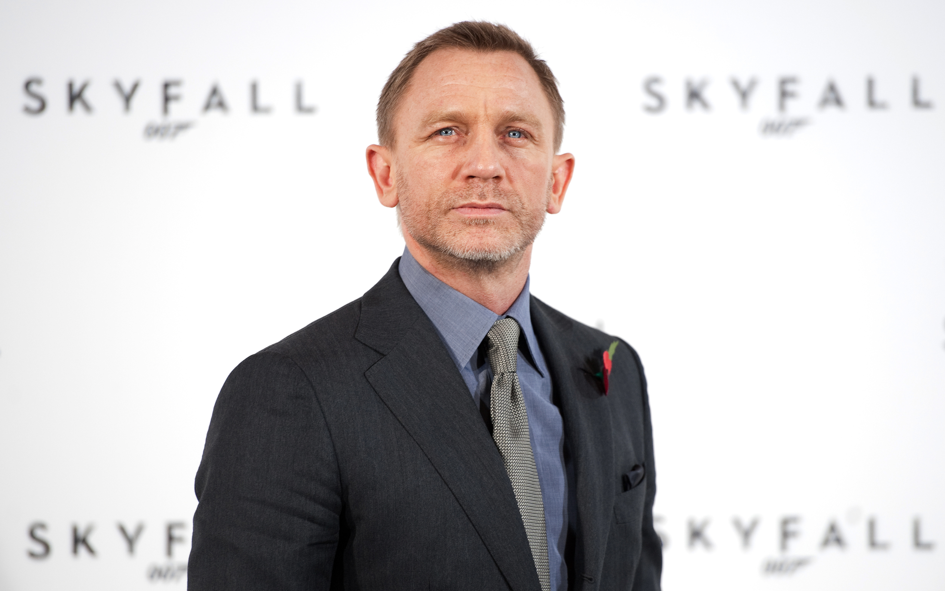 Daniel Craig from Skyfall HD Wallpaper