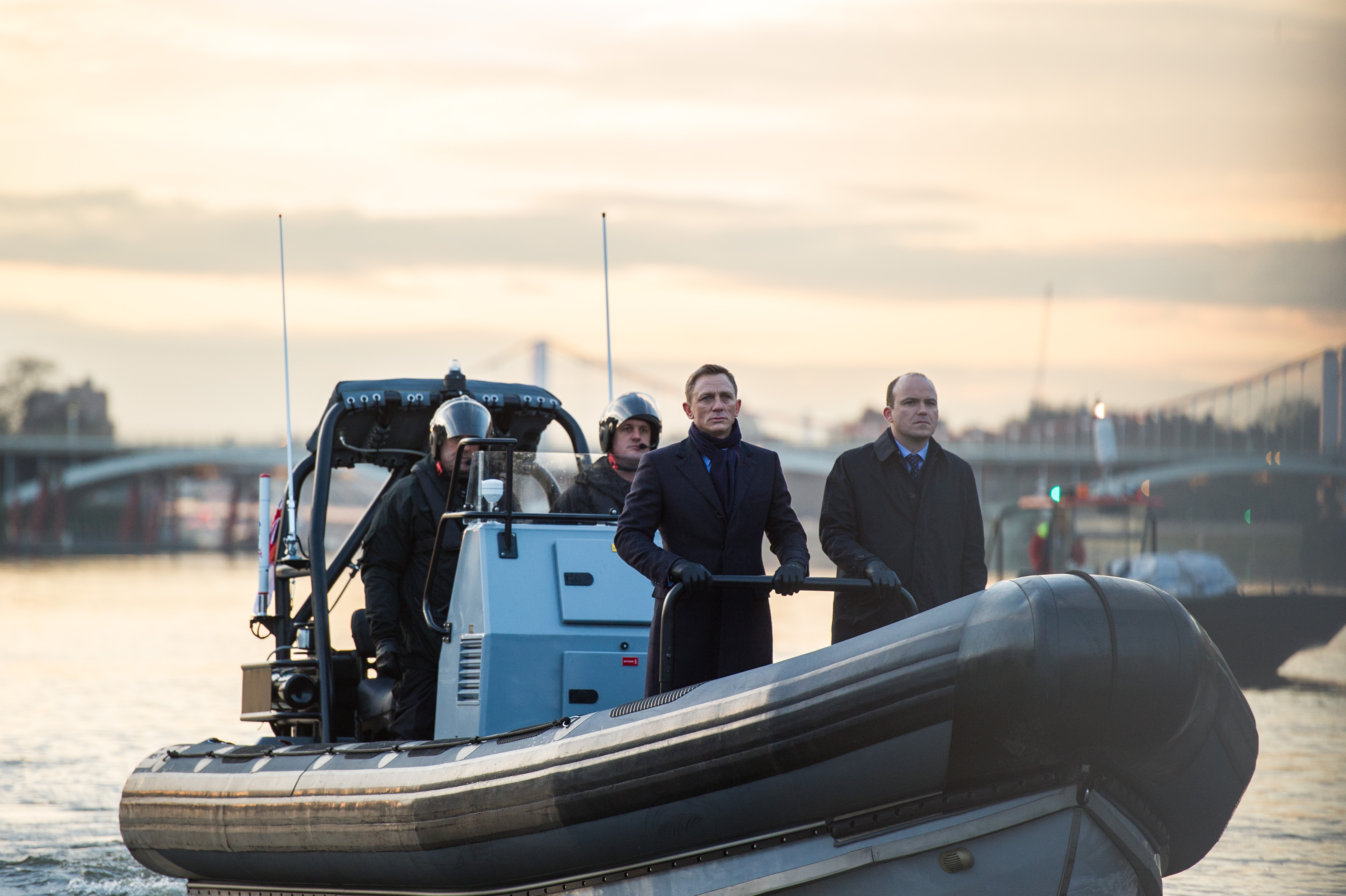 Daniel Craig on a boat HD Wallpaper