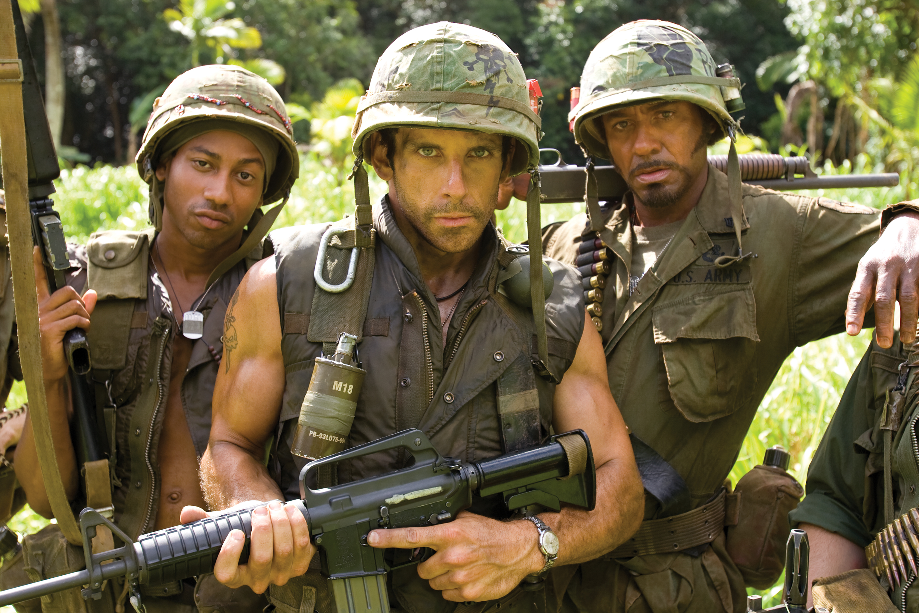 Soldiers in jungle with Ben Stiller HD Wallpaper