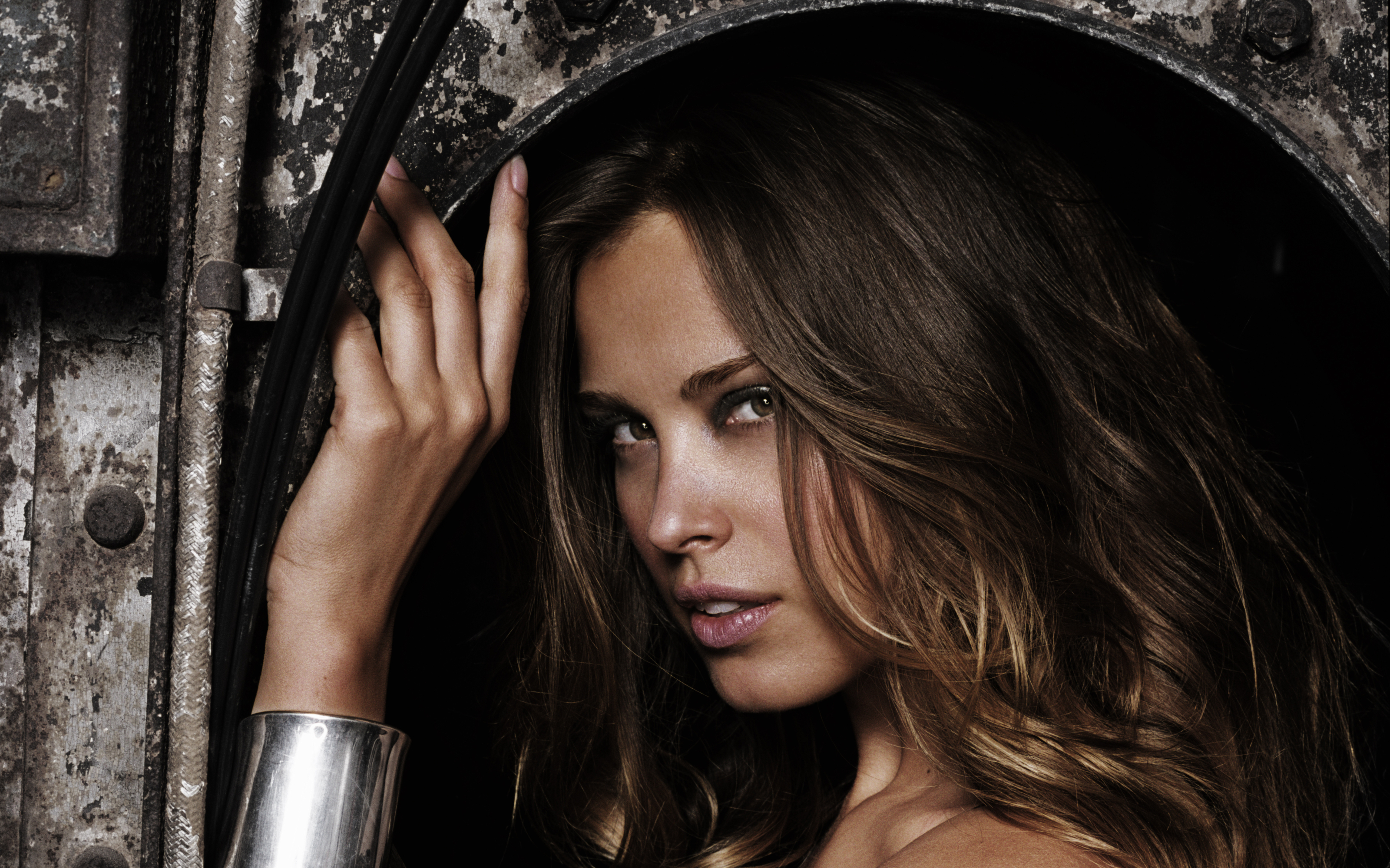Petra Nemcova in a dark, industrial setting HD Wallpaper
