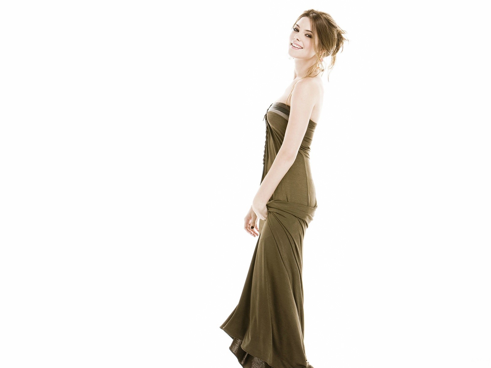 Ashley Greene in a strapless dress HD Wallpaper