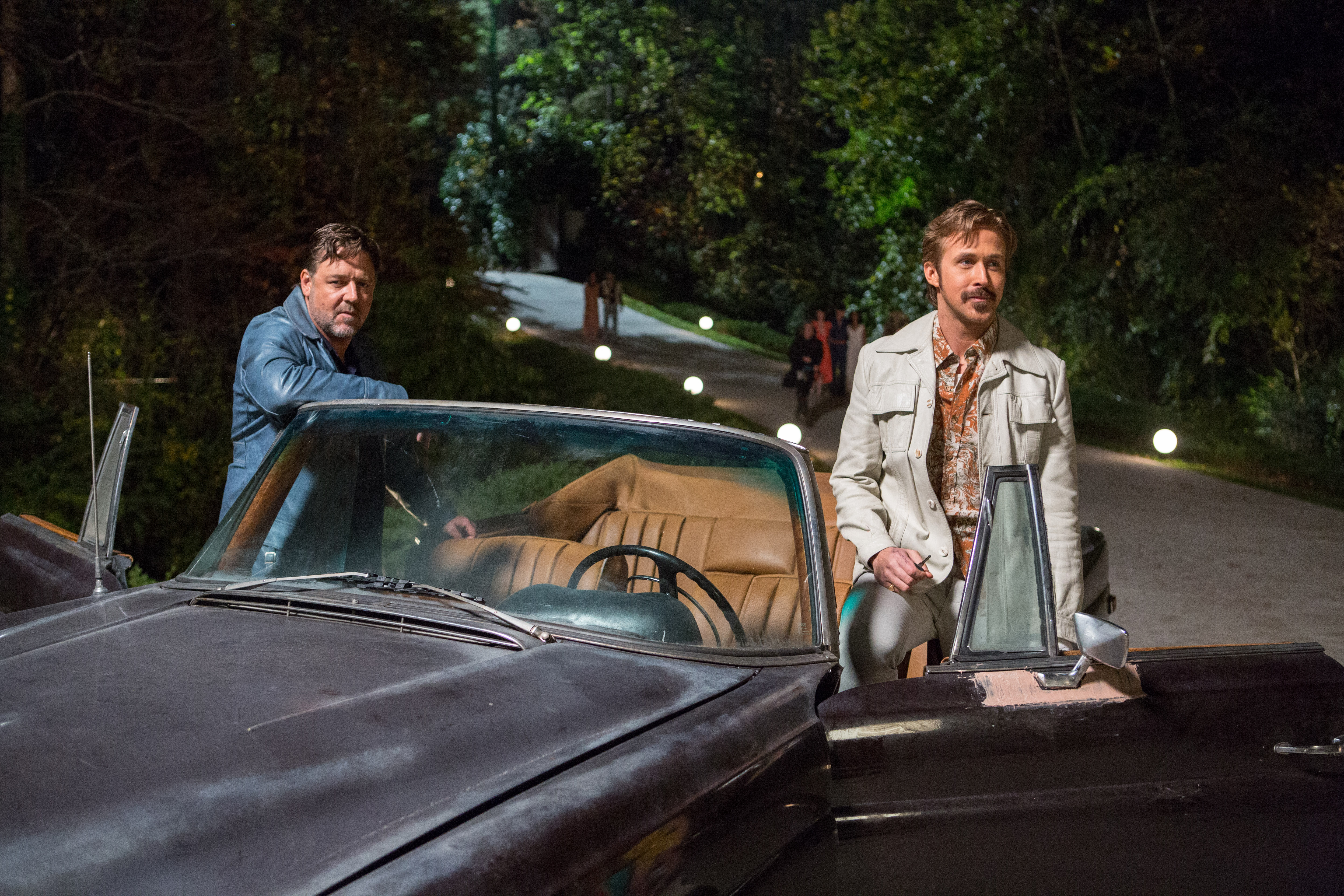 Russell Crowe and Ryan Gosling in The Nice Guys HD Wallpaper
