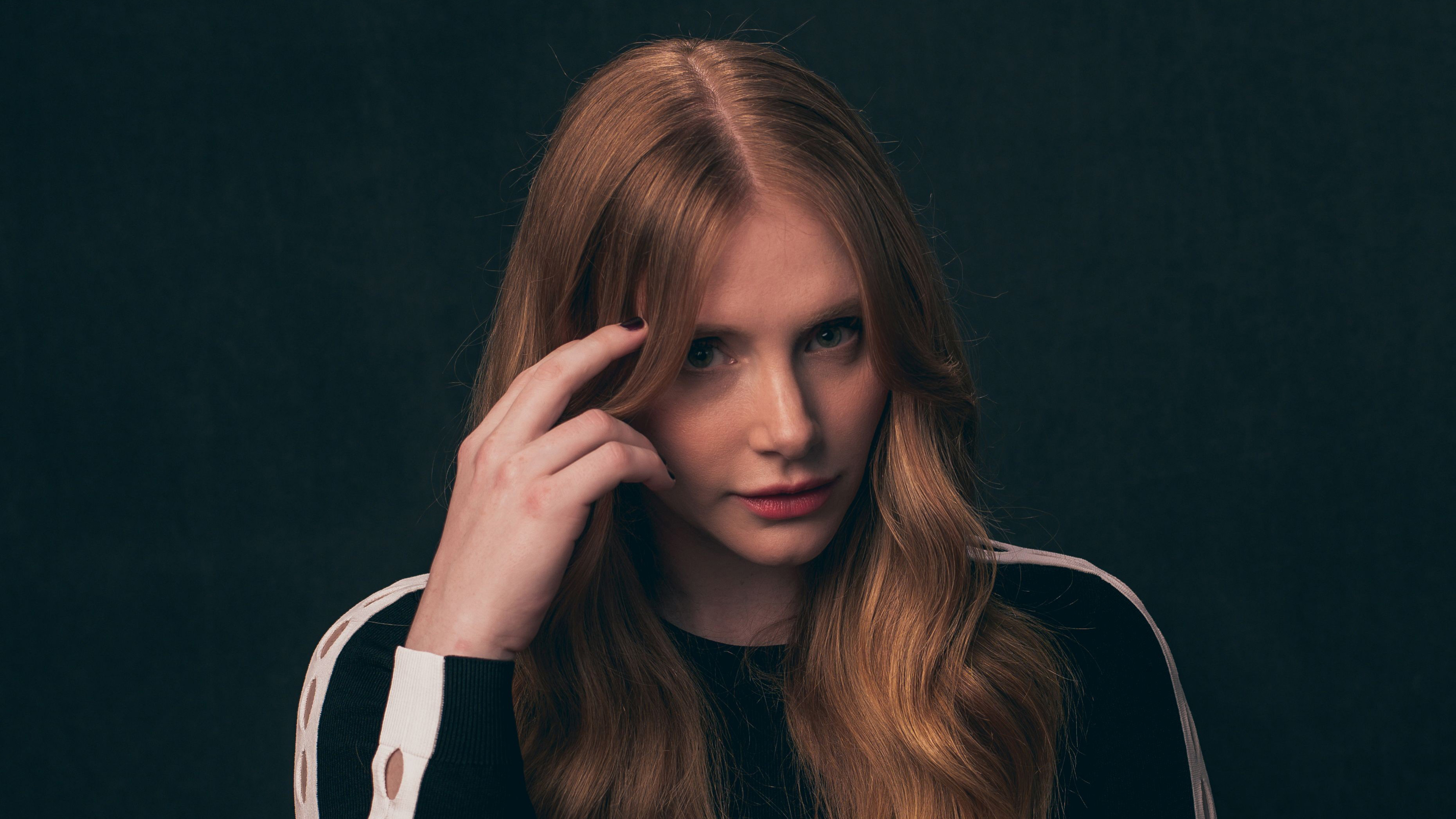 Bryce Dallas Howard portrait HD Wallpaper