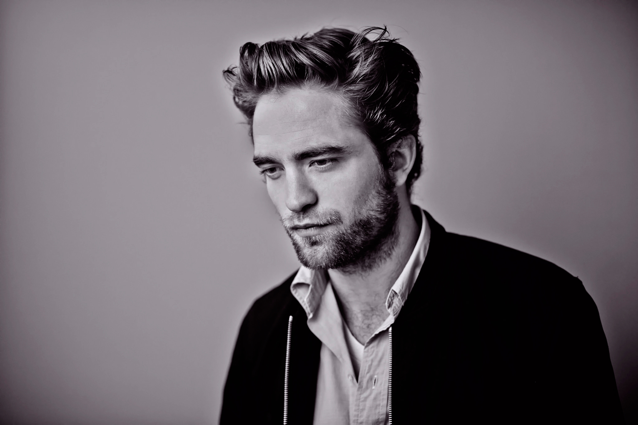 Robert Pattinson HD Wallpaper