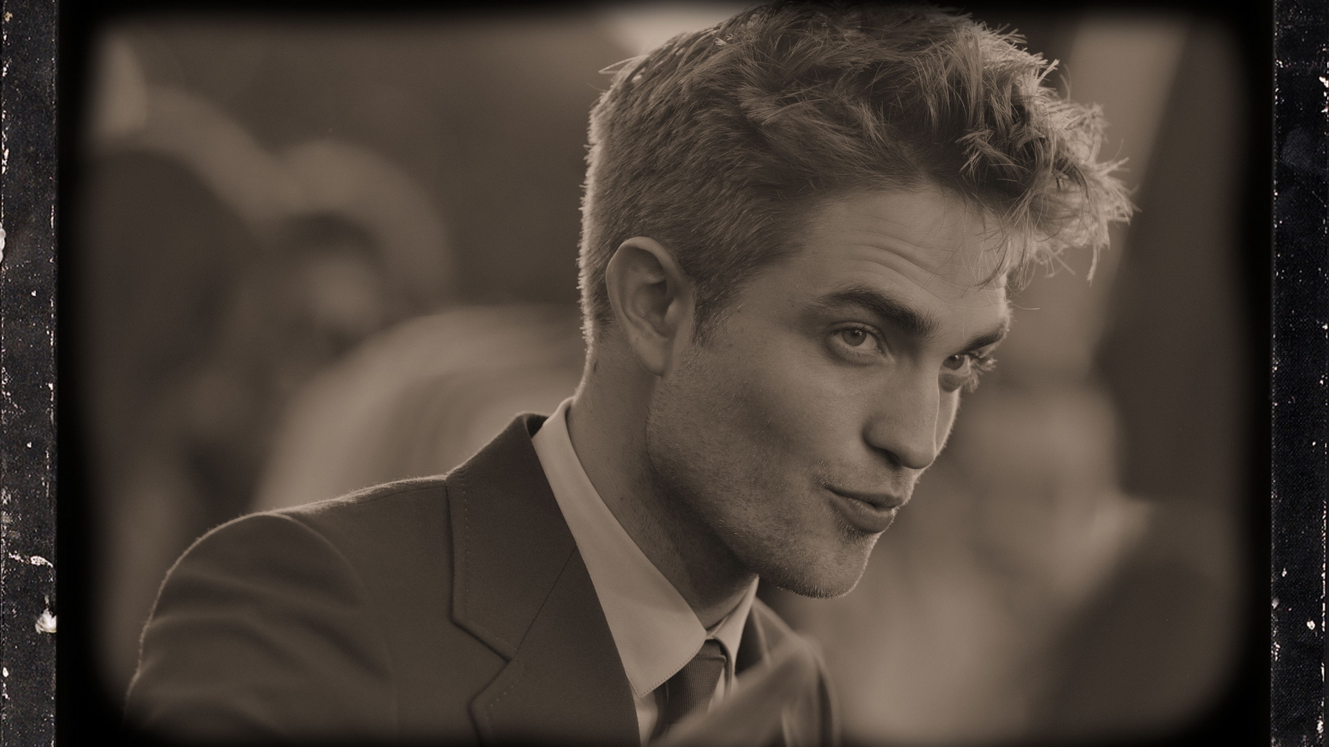 Robert Pattinson in a suit HD Wallpaper