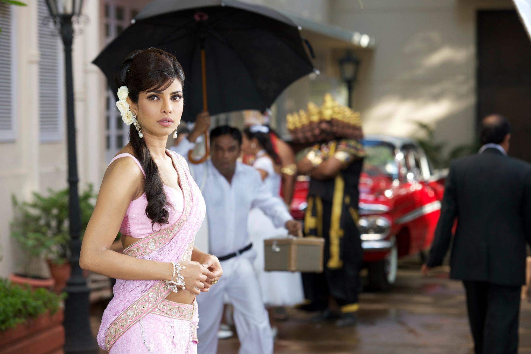 Priyanka Chopra in a pink sari HD Wallpaper