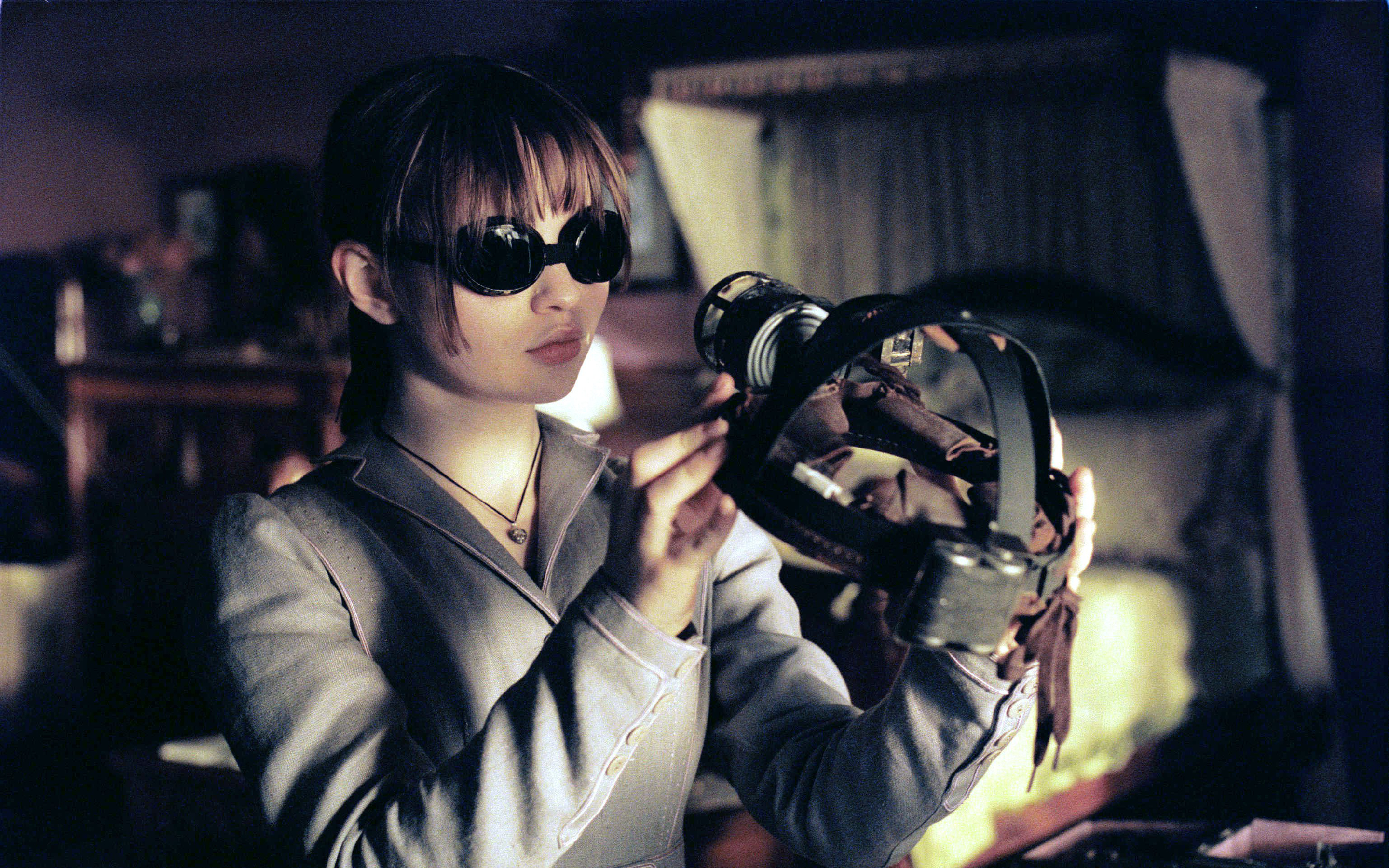 Emily Browning in Sucker Punch HD Wallpaper