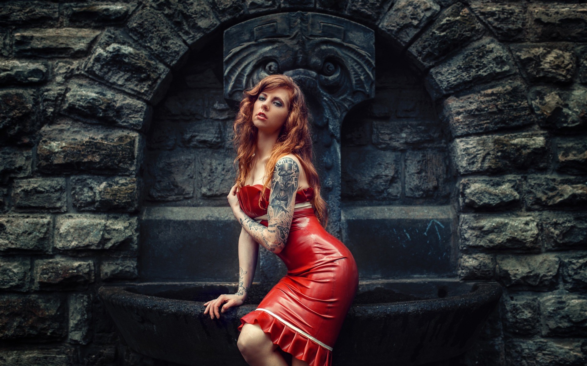 Woman in red dress with tattoos HD Wallpaper