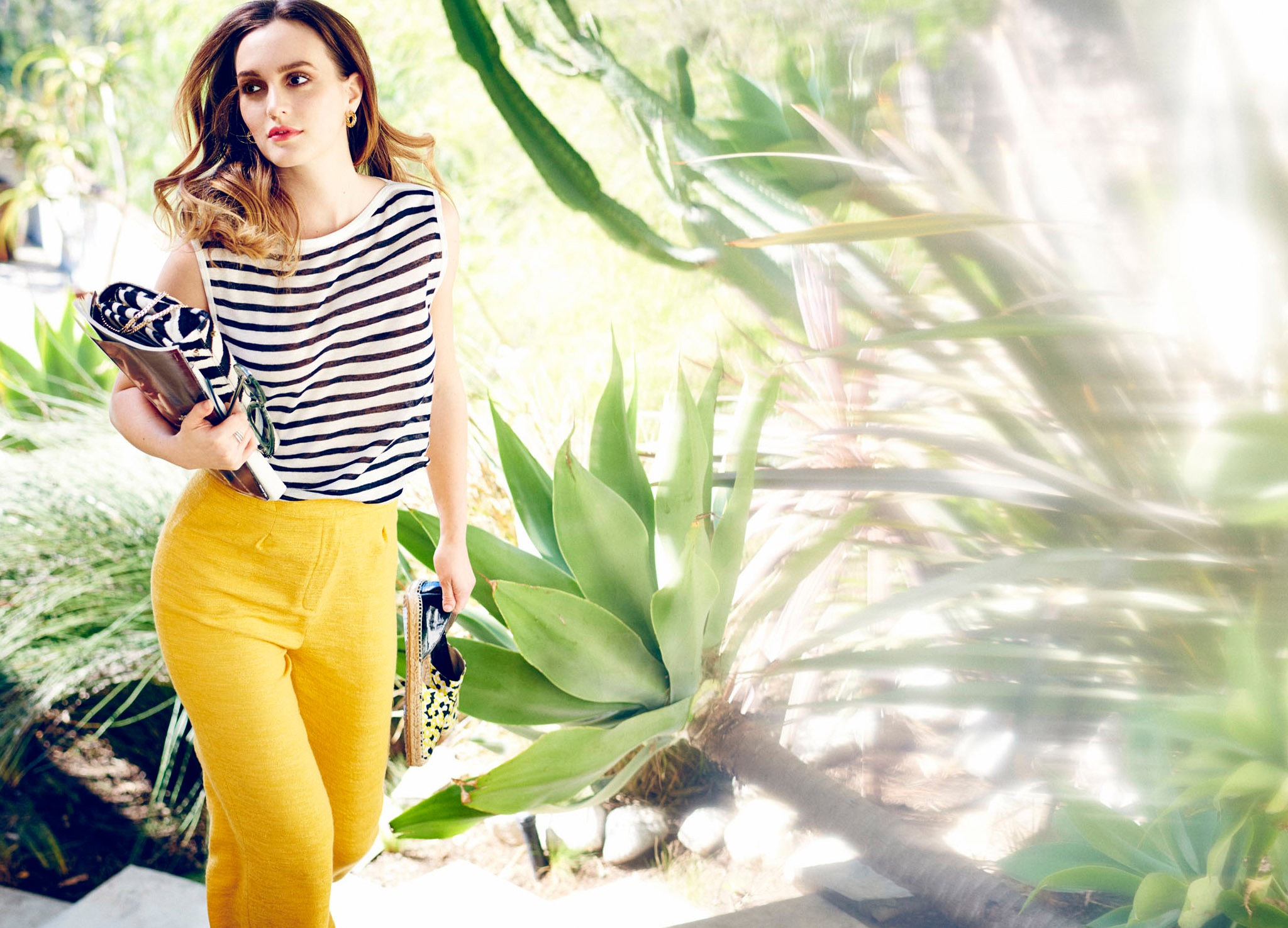Leighton Meester in yellow pants and striped top HD Wallpaper