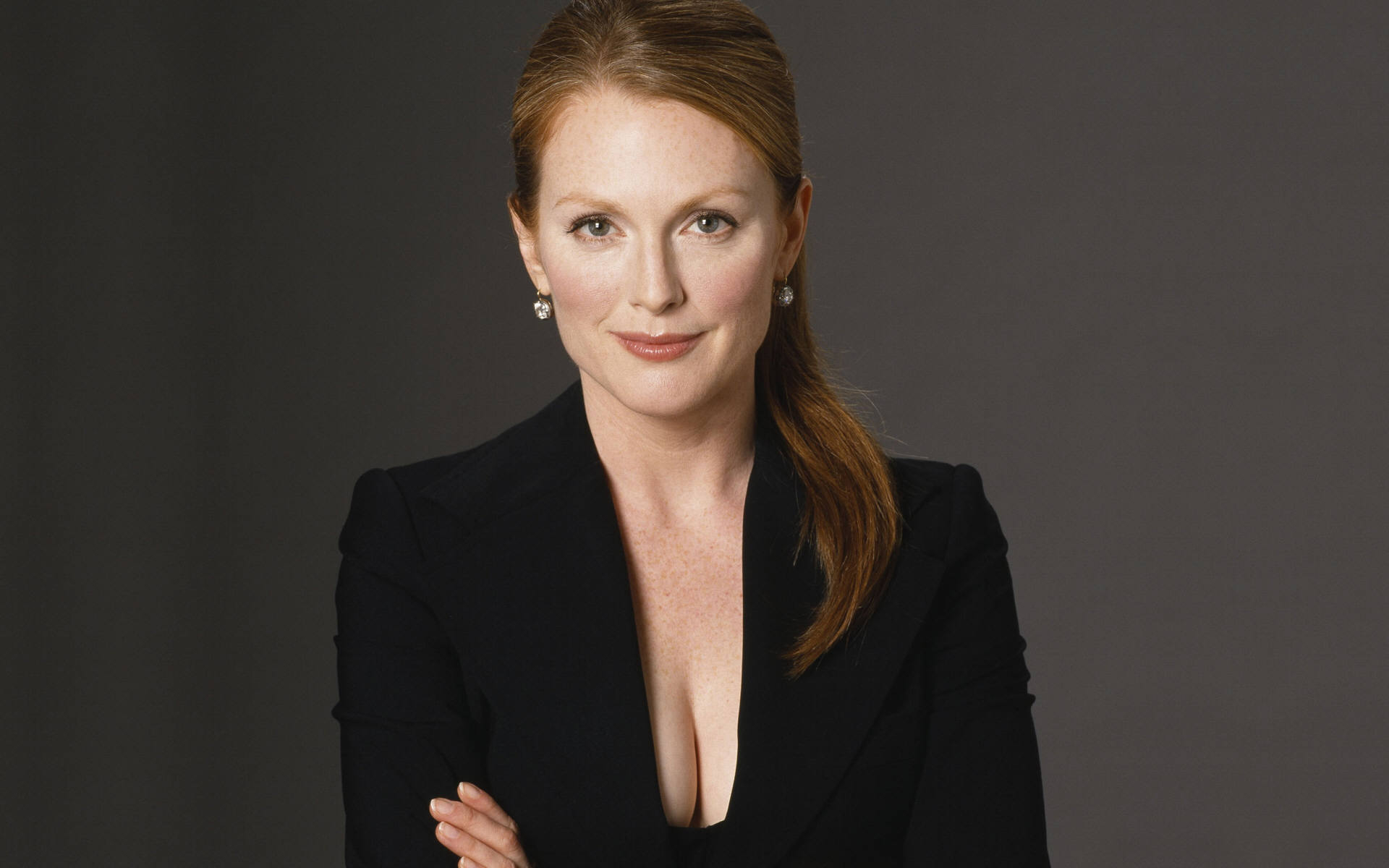 Julianne Moore HD Wallpaper