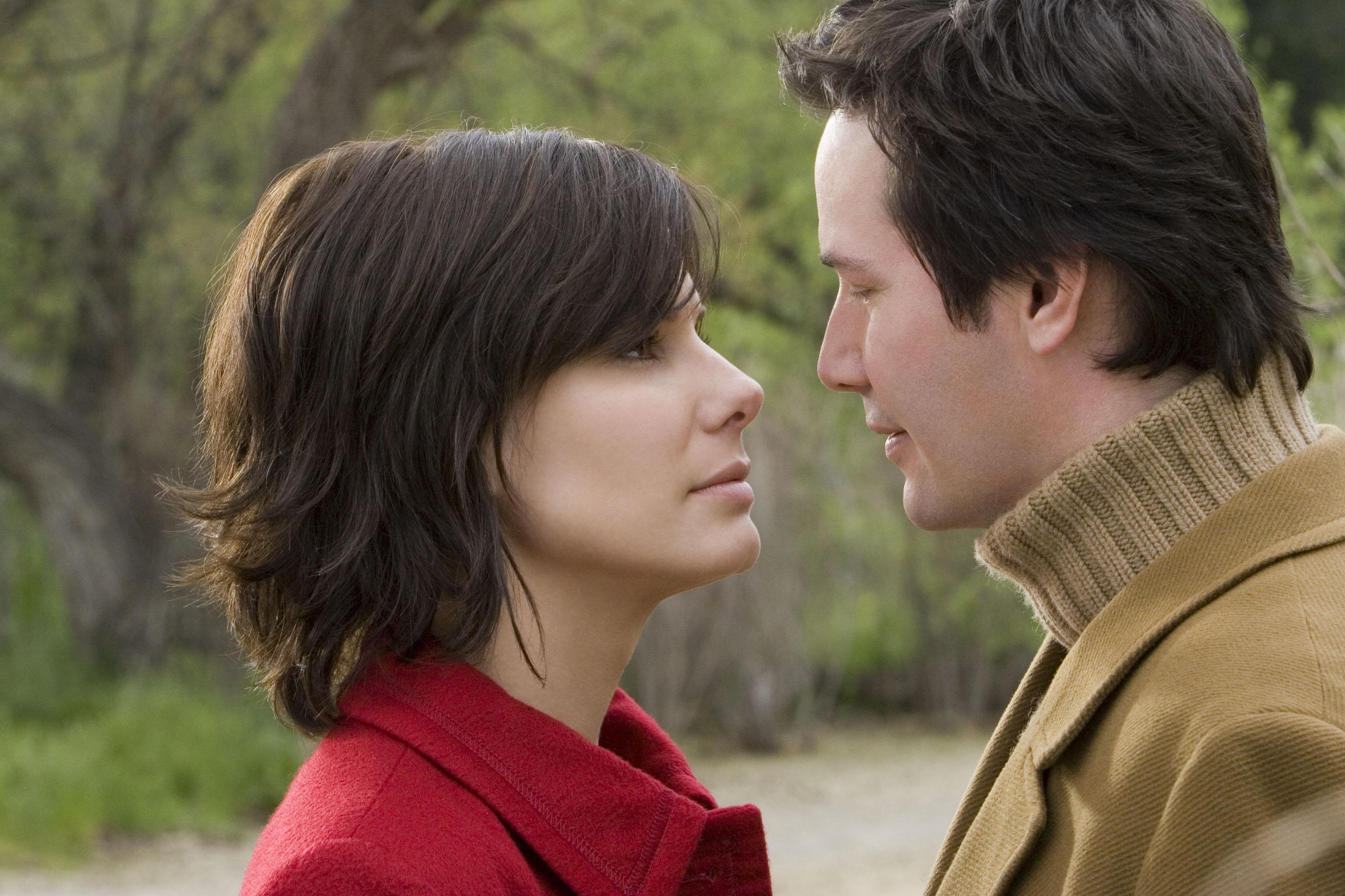 Sandra Bullock and Keanu Reeves HD Wallpaper