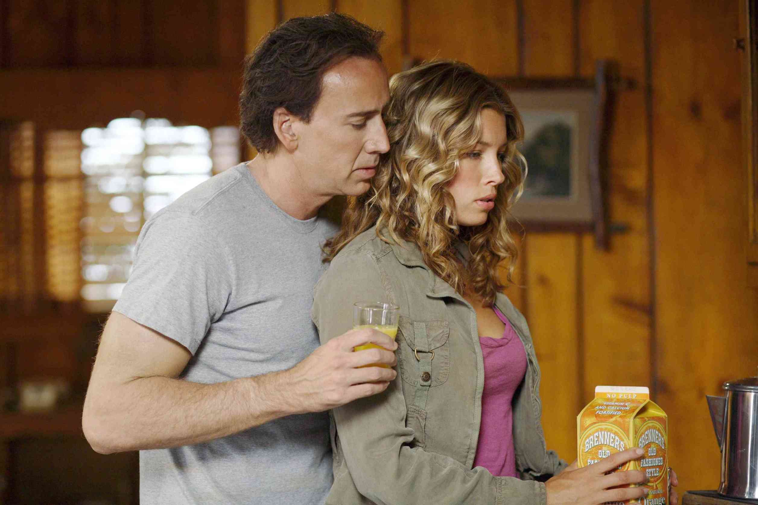 Nicolas Cage and Jessica Biel in The Texas Chainsaw Massacre HD Wallpaper