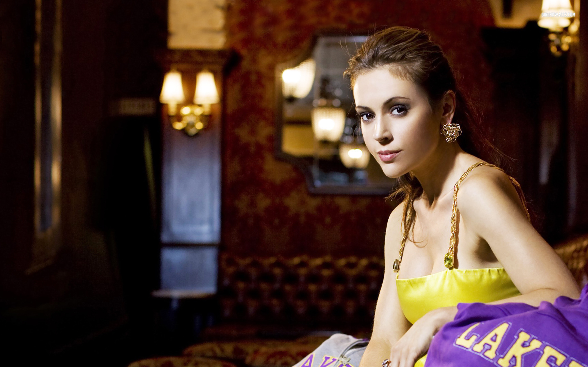 Alyssa Milano in yellow dress HD Wallpaper