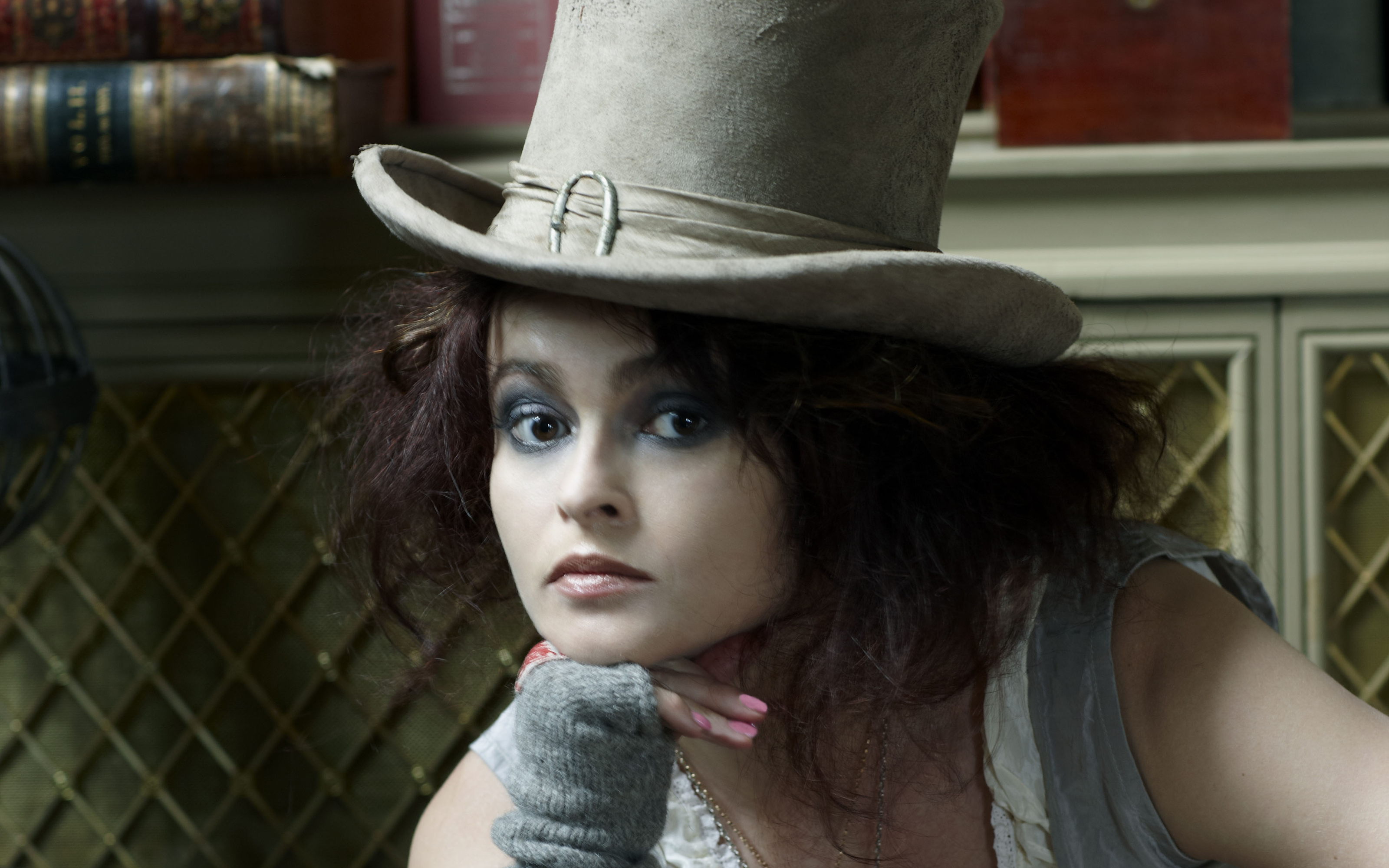 Helena Bonham Carter in a Top Hat HD Wallpaper