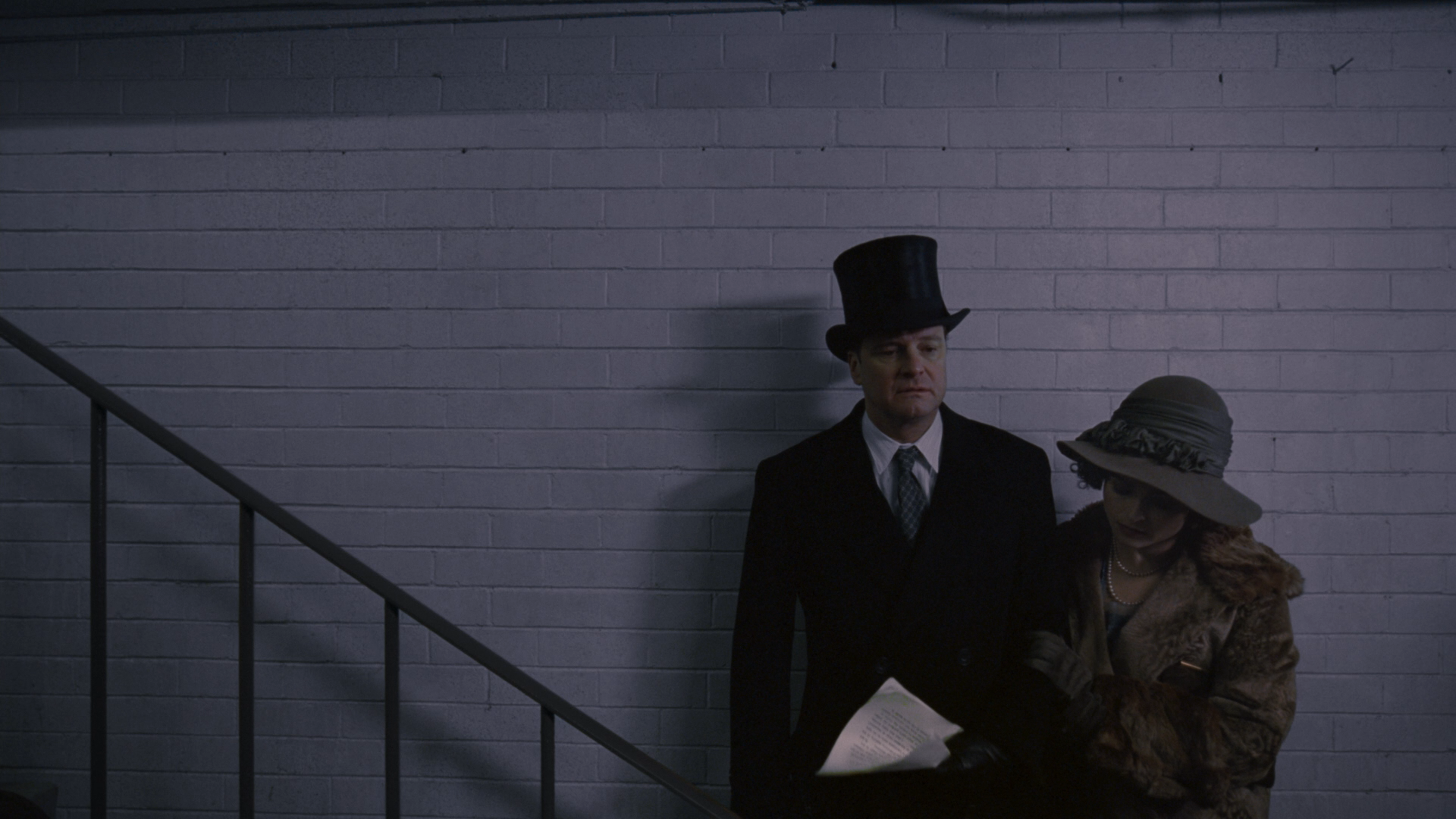 Man and woman in vintage clothing HD Wallpaper