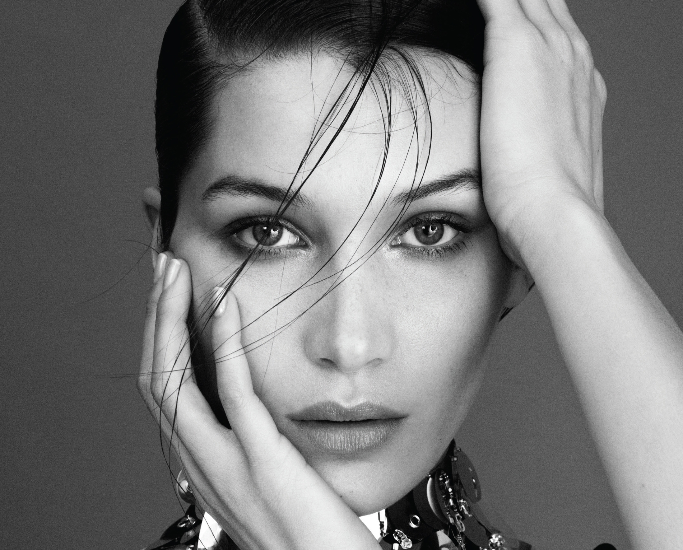 Bella Hadid HD Wallpaper