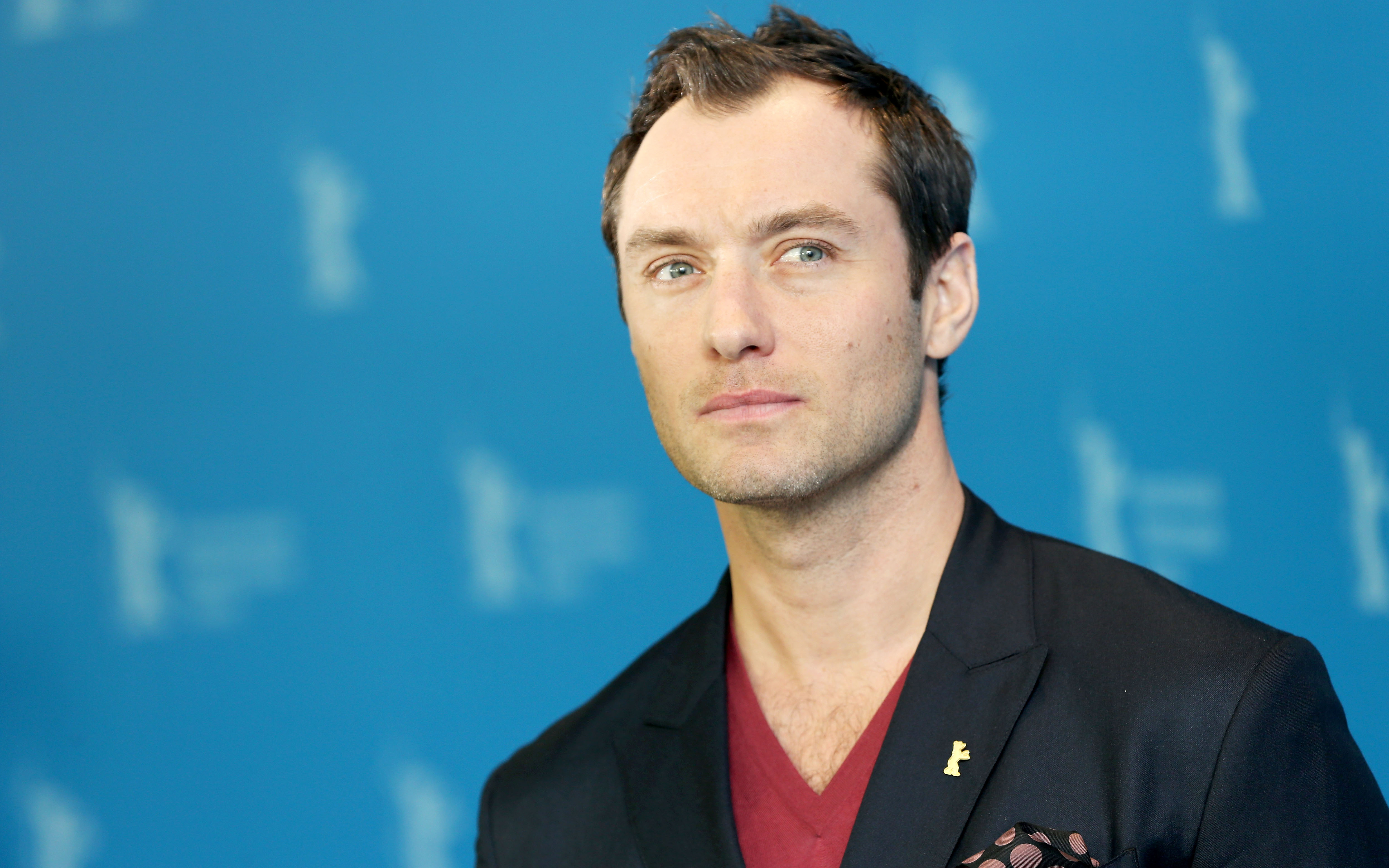 Jude Law at Berlin Film Festival HD Wallpaper